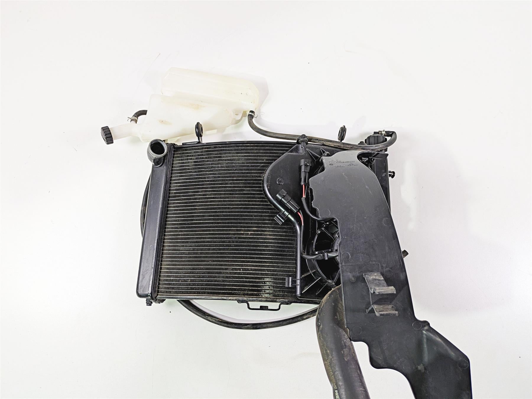 2020 KTM 1290 Super Adventure R Radiator Fan Reservoir Hose Set 60335010200 {{ shop.shopifyCountryName }} - Mototech271