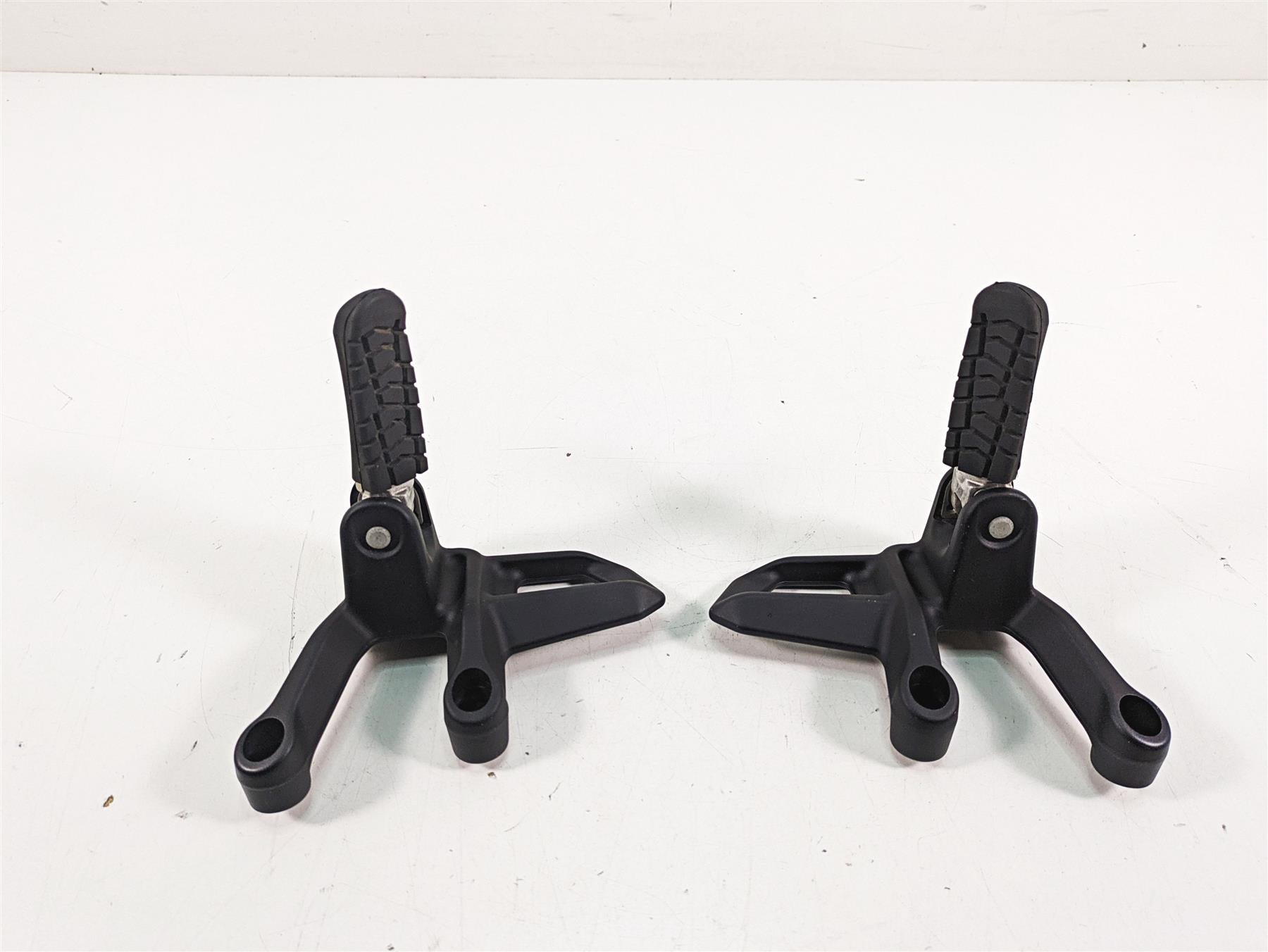 2020 KTM 1290 Super Adventure R Rear Passenger Footpeg Set 6030304800033S {{ shop.shopifyCountryName }} - Mototech271