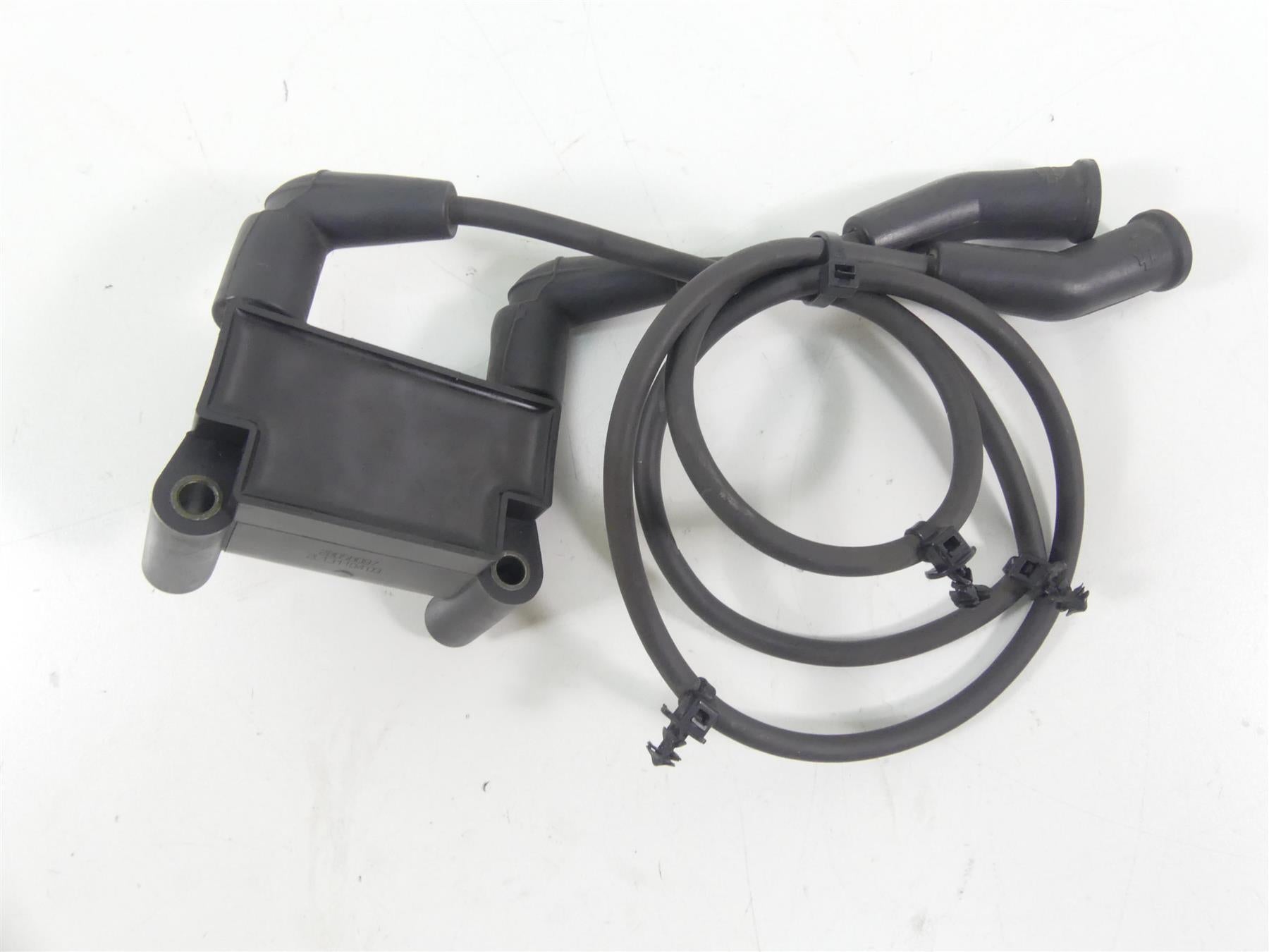 2013 Harley Touring FLHX Street Glide Delphi Ignition Coil Wires Plug 31696-07A {{ shop.shopifyCountryName }} - Mototech271