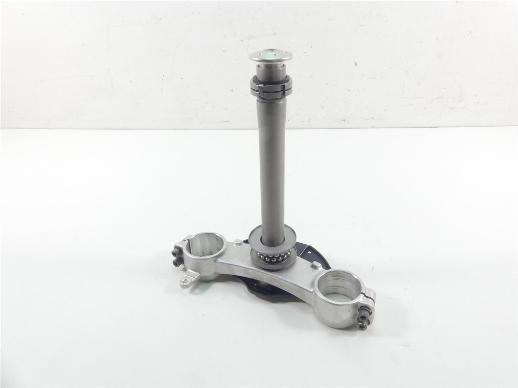 2016 BMW S1000XR K49 Lower Triple Tree Steering Clamp 31428552900 {{ shop.shopifyCountryName }} - Mototech271