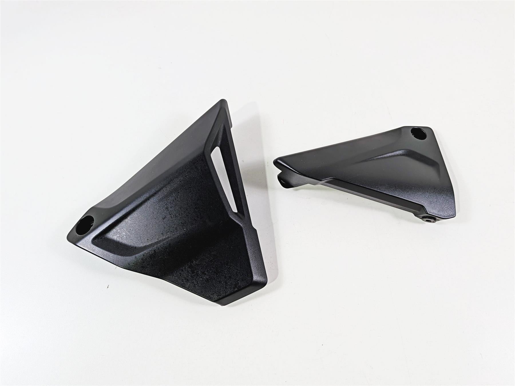2015 BMW R1200GS K50 Battery Side Cover Set 46638523155 46638523156 {{ shop.shopifyCountryName }} - Mototech271
