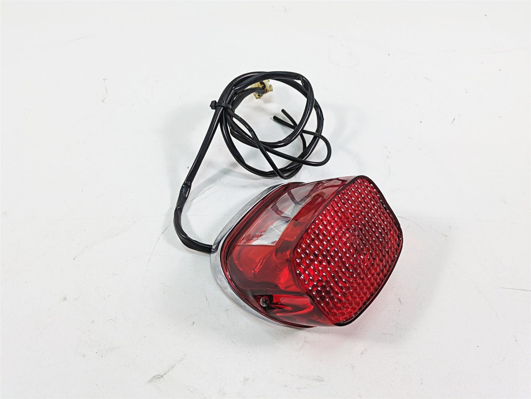 1986 Harley Sportster XLH 883 Taillight Tail Light & Wiring - Read 68008-73B {{ shop.shopifyCountryName }} - Mototech271
