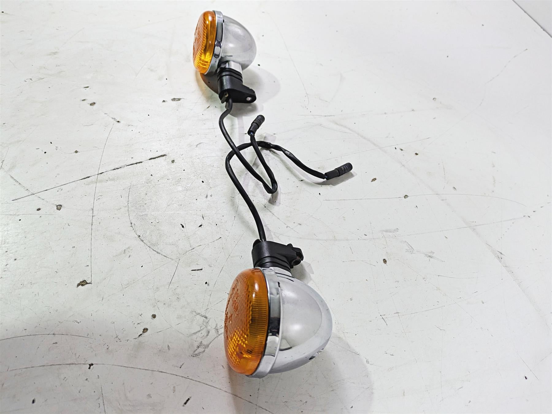 1998 Moto Guzzi California 1100 EV Front Turn Signal Set - Read GU03750631 {{ shop.shopifyCountryName }} - Mototech271