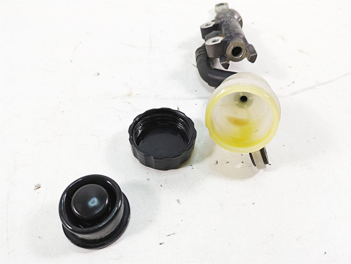 2007 Yamaha R1 YZFR1 Brembo Rear Brake Master Cylinder - Read 4C8-2583V-00-00 {{ shop.shopifyCountryName }} - Mototech271