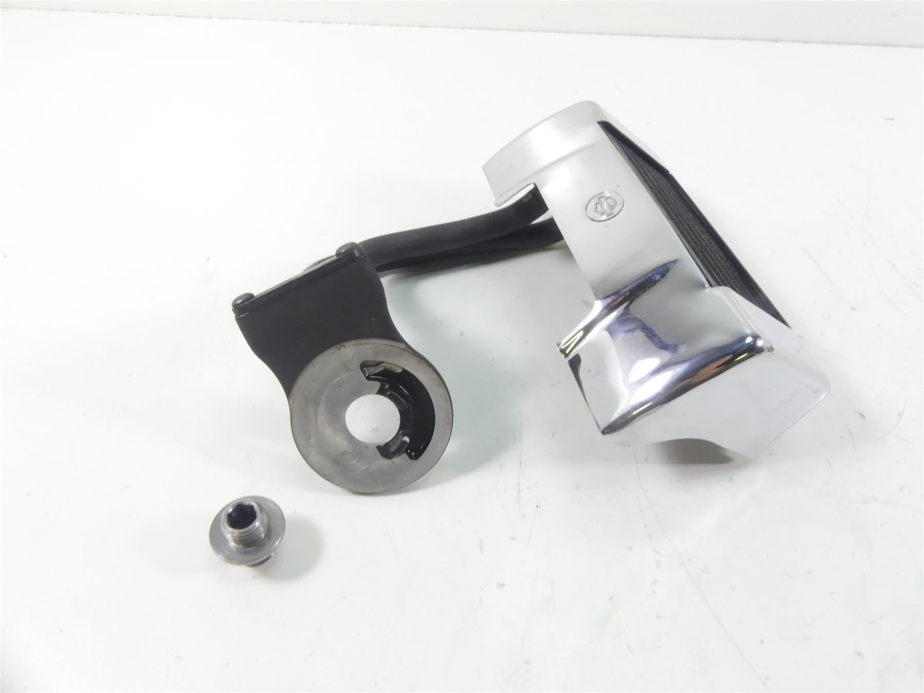 2007 Harley Touring FLHR SE CVO Road King Oil Cooler Radiator + Adapter 63068-07 {{ shop.shopifyCountryName }} - Mototech271