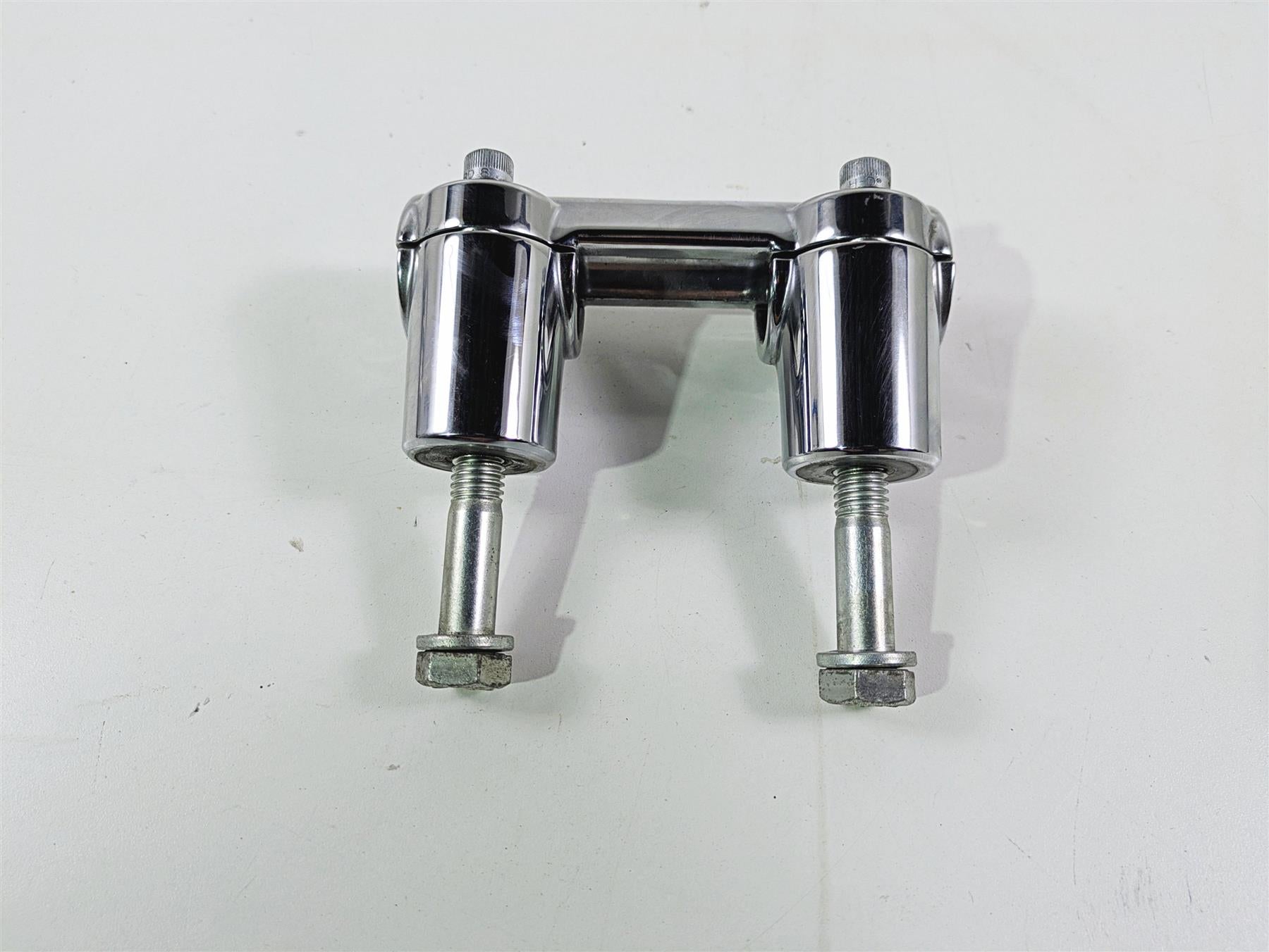 2017 Harley Softail Heritage Classic FLSTC Handlebar Riser Set 55984-07 56998-09 {{ shop.shopifyCountryName }} - Mototech271