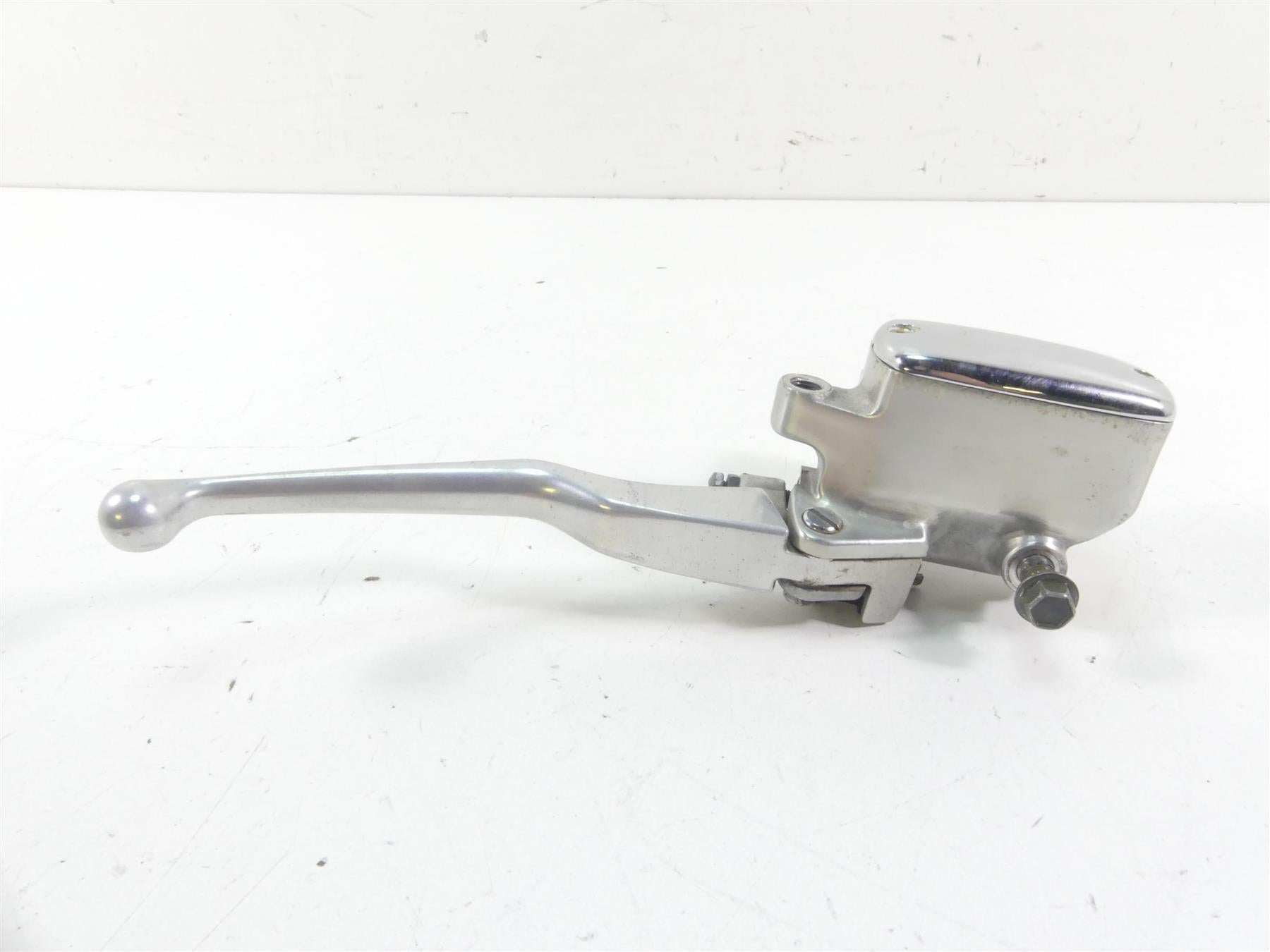 2001 Yamaha XV1600 Road Star Front Brake Master Cylinder 5/8" 4NK-25870-00-00 {{ shop.shopifyCountryName }} - Mototech271