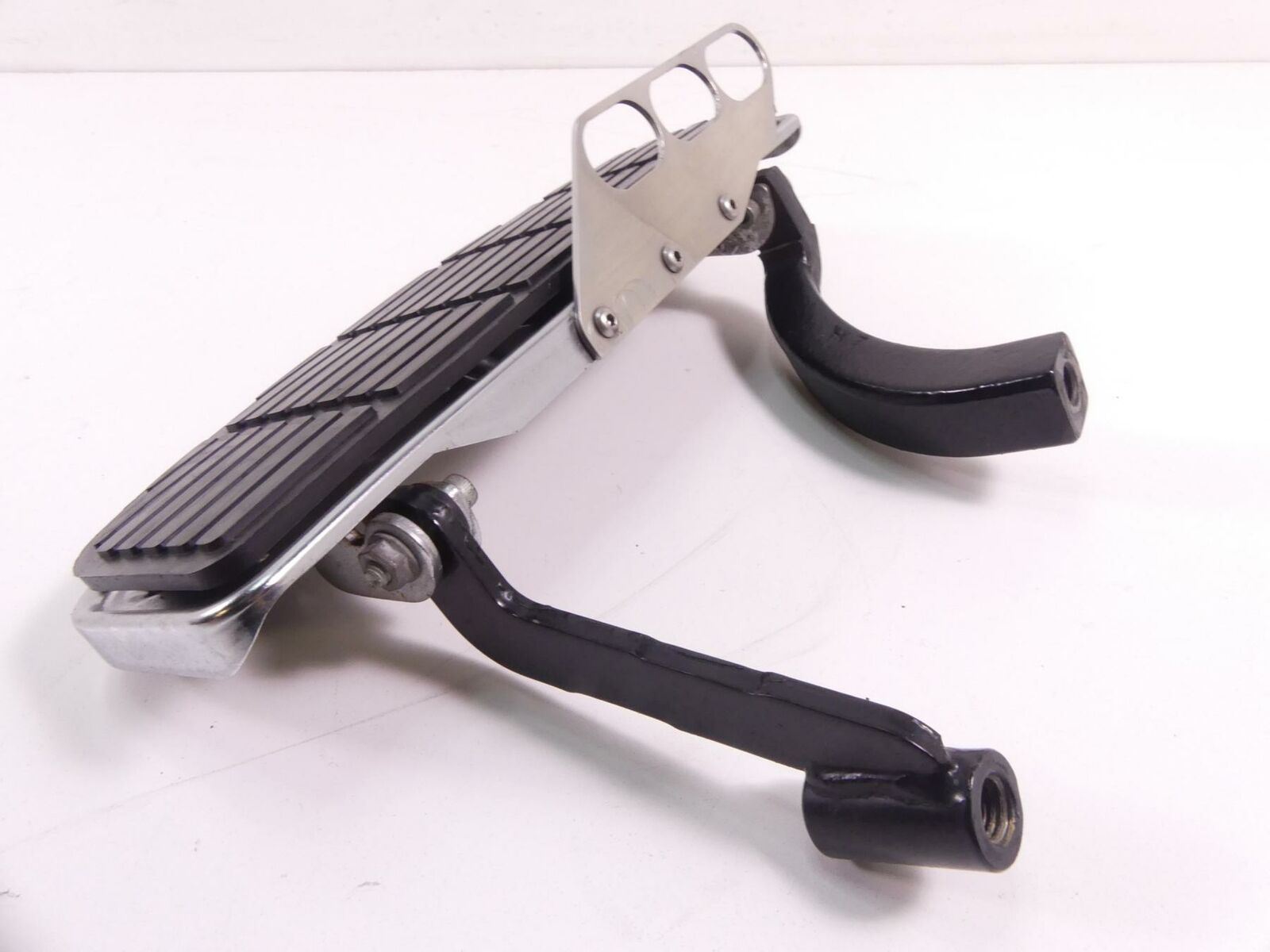 2001 Harley Touring FLHTCUI Electra Glide Right Floor Board Brake Pedal 50621-79 {{ shop.shopifyCountryName }} - Mototech271