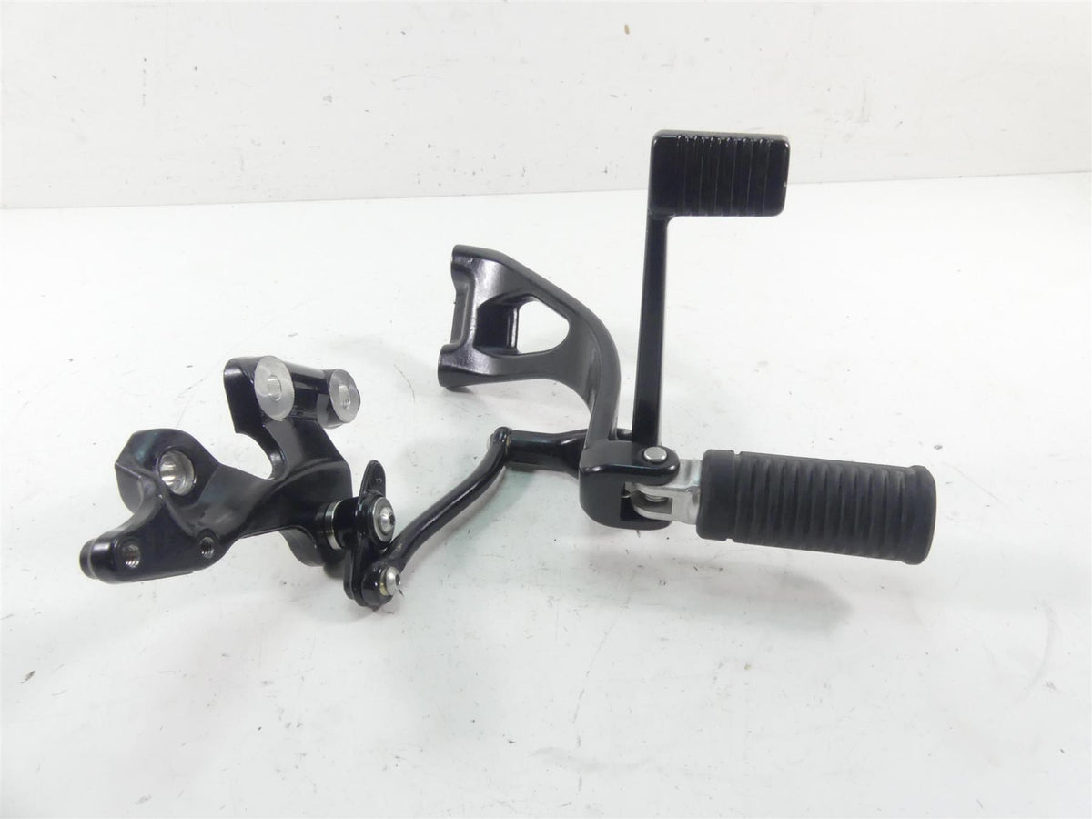 2018 Harley Softail FXBB Street Bob Right Foot Peg & Brake Pedal 50500601 {{ shop.shopifyCountryName }} - Mototech271