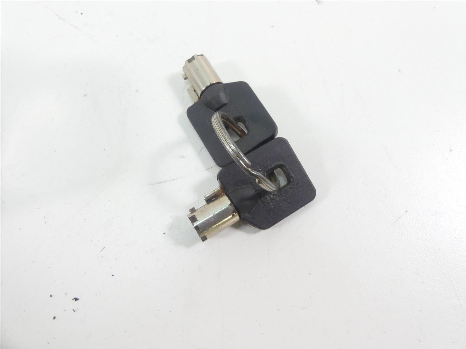 2011 Harley Touring FLTRU Road Glide Ignition Switch Key Lock Set -Read 71572-06 {{ shop.shopifyCountryName }} - Mototech271
