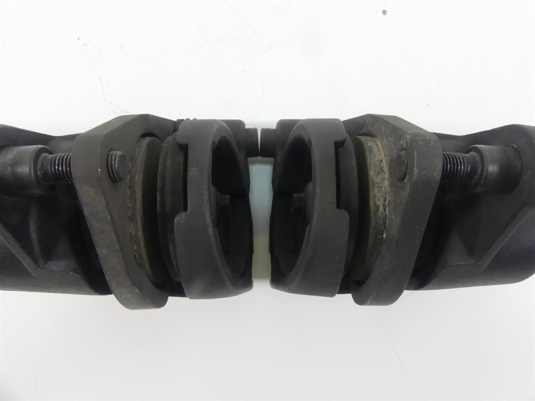 1999 Harley Dyna FXDS Convertible Front Brake Caliper Set 44023-83C 44046-84C {{ shop.shopifyCountryName }} - Mototech271
