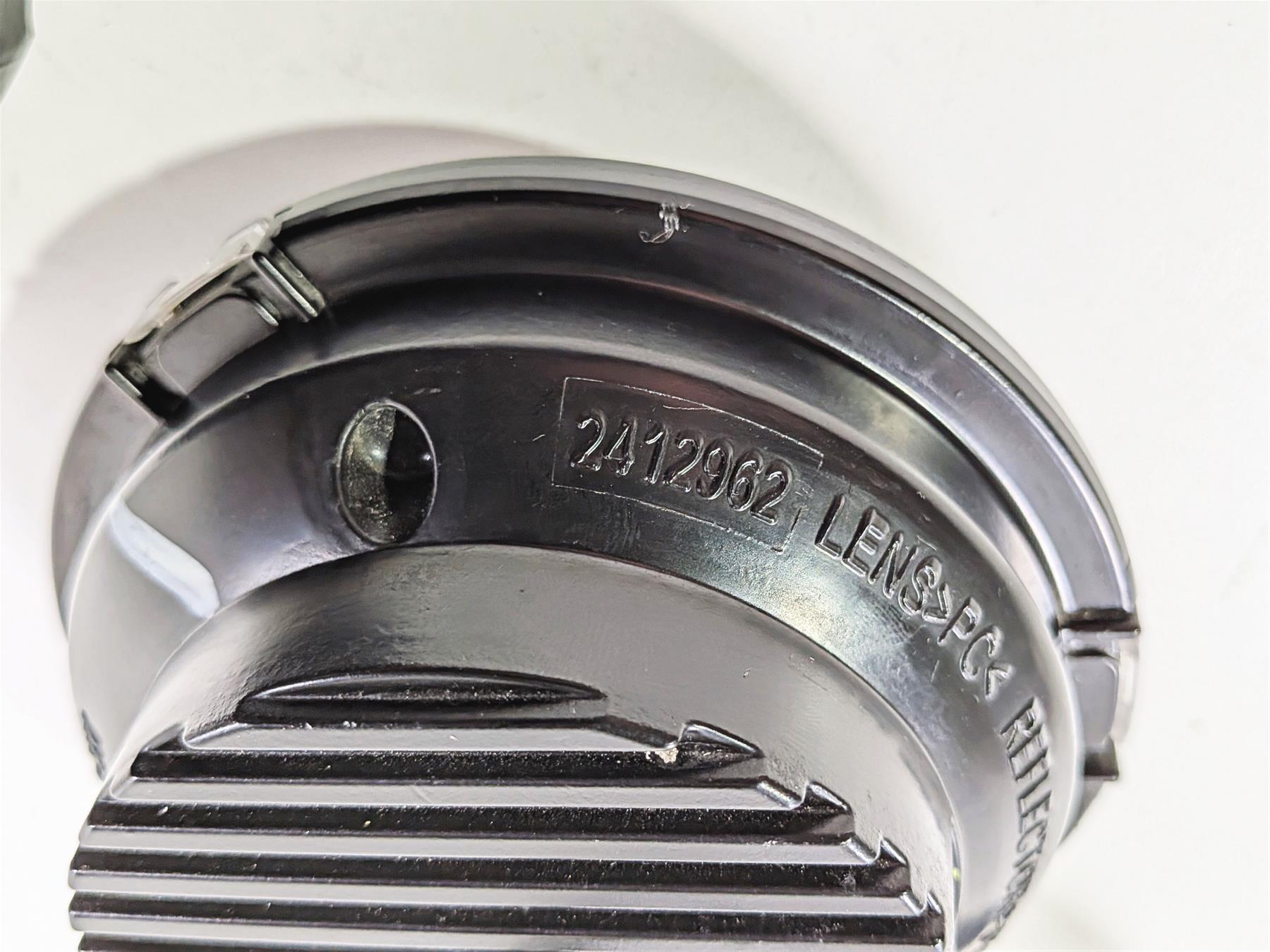 2015 Indian Chieftain Front Fog Spot Passing Light Lamp + Knob Set -Read 2412962-Mototech271