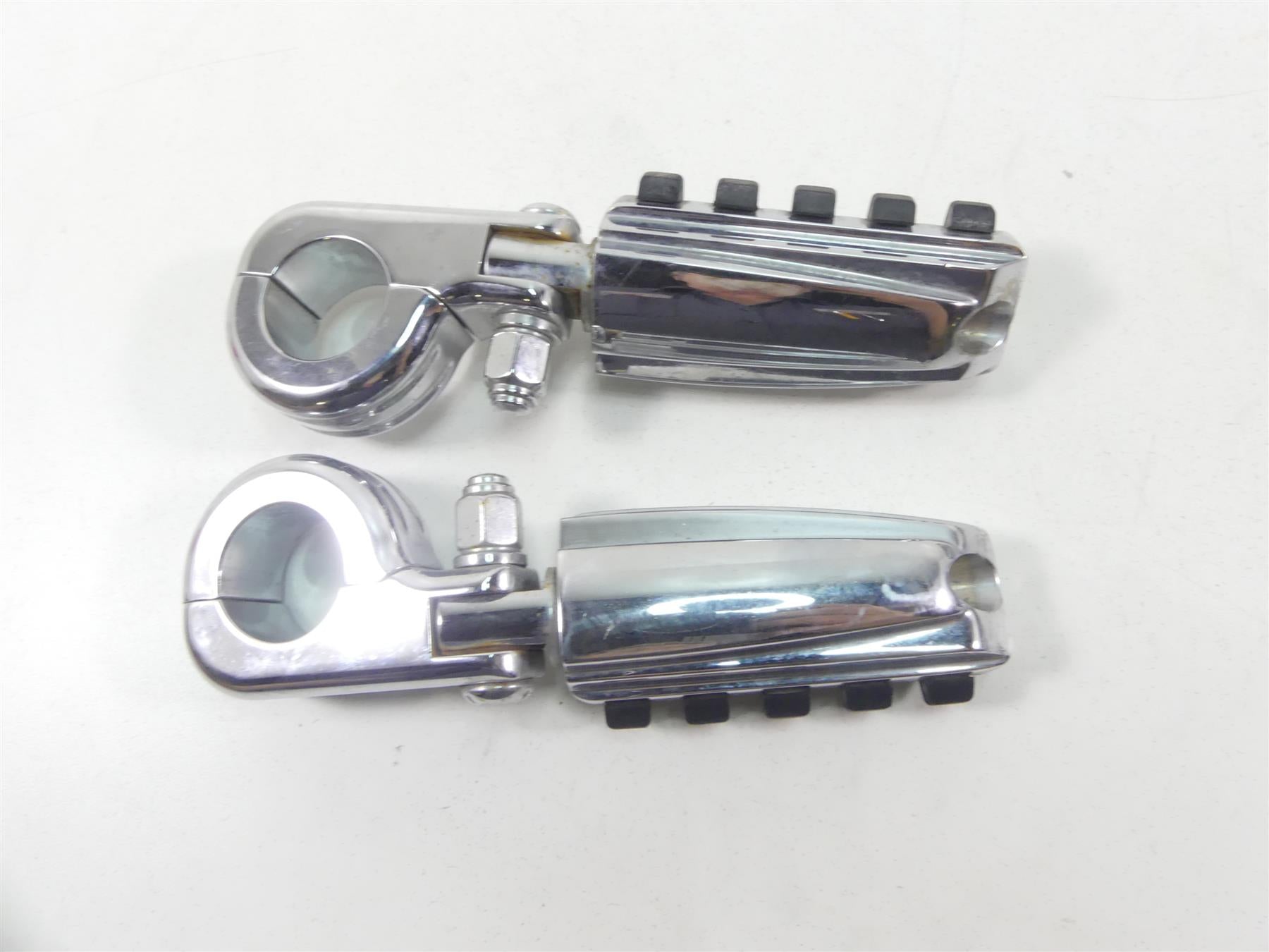 2004 Harley FLHTC SE CVO Electra Glide Floorboard Shift Brake Pedal Set 50683-04 {{ shop.shopifyCountryName }} - Mototech271