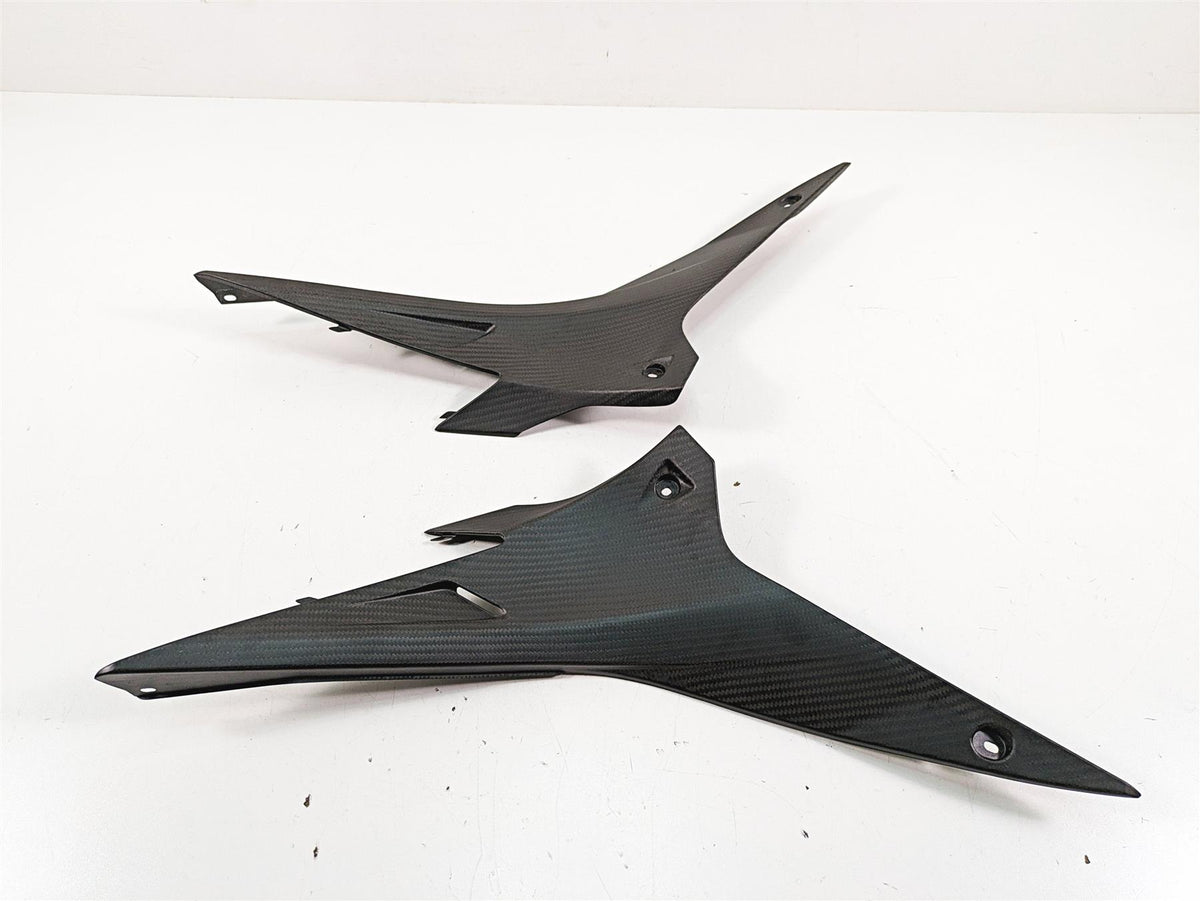 2020 Aprilia Tuono V4 Factory Under Seat Side Cover Fairings 2B005962 2B005961 {{ shop.shopifyCountryName }} - Mototech271