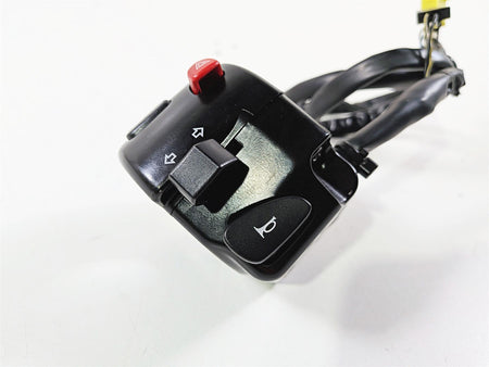 2014 Suzuki M109R VZR1800 Boulevard Left Hand Blinker Control Switch 37400-48GB0 {{ shop.shopifyCountryName }} - Mototech271