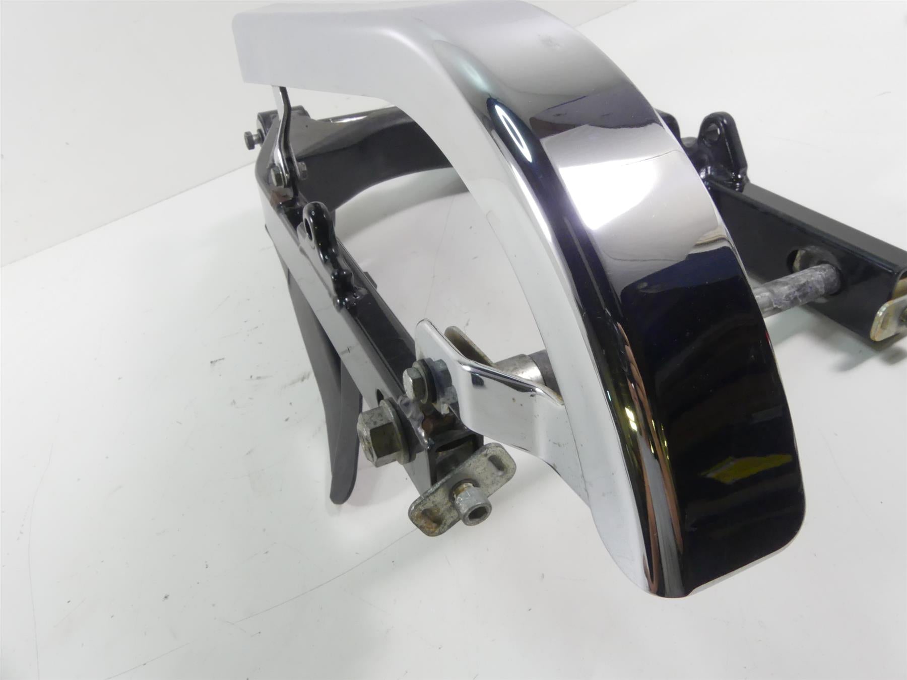 2005 Harley FXDWGI Dyna Wide Glide Rear Swingarm Swing Arm + 3/4" Axle 47820-00A {{ shop.shopifyCountryName }} - Mototech271