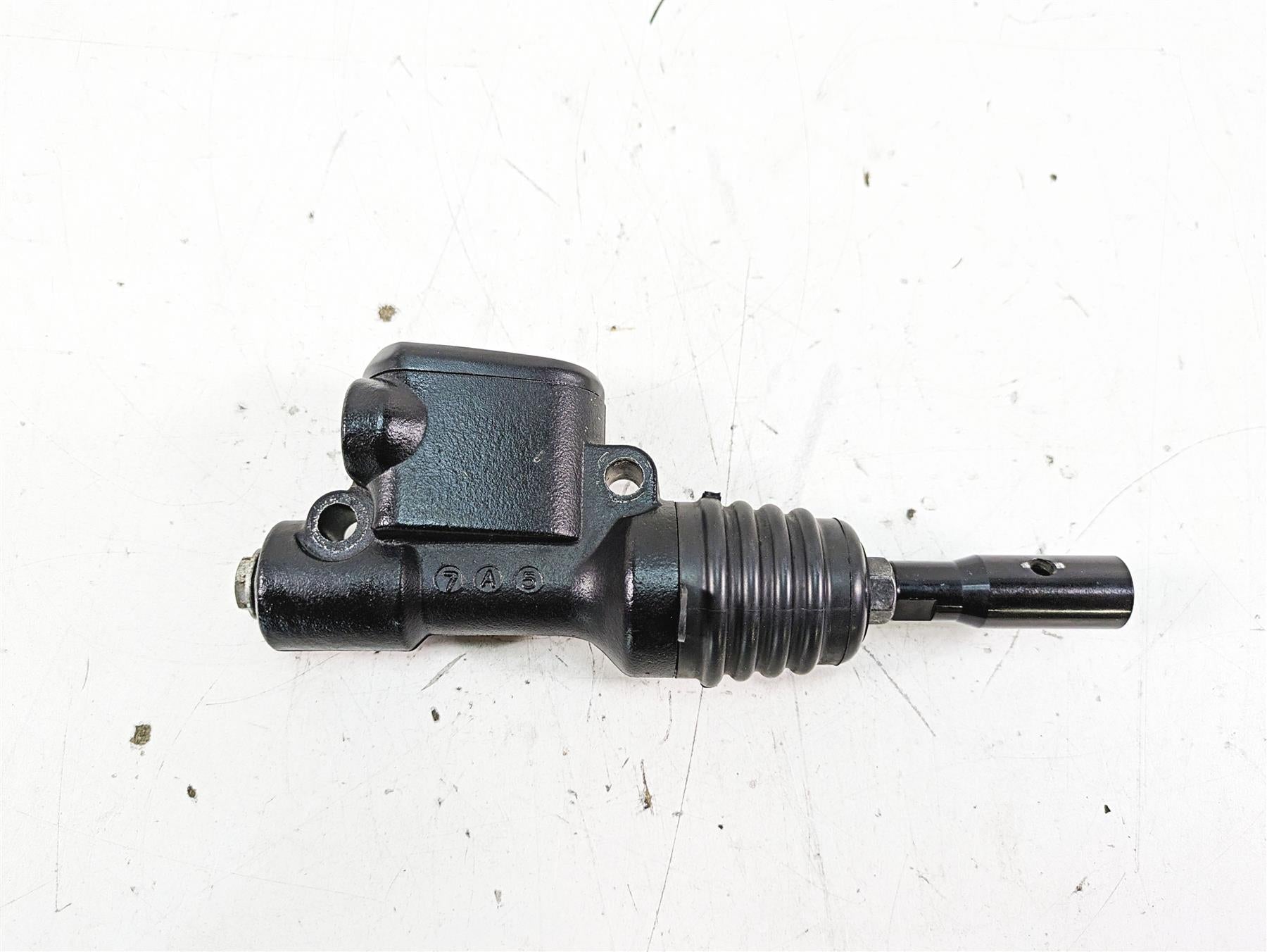 2017 Harley XL883 N Sportster Iron Rear Brake Master Cylinder 1/2" 41700025 {{ shop.shopifyCountryName }} - Mototech271