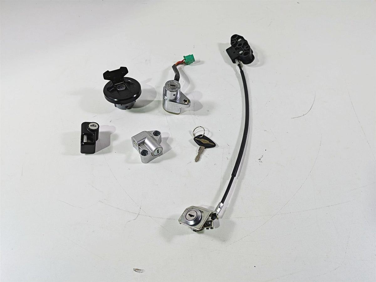 2016 Suzuki M109R VZR1800 Boulevard Ignition Switch Key Lock Set 37000-50810 {{ shop.shopifyCountryName }} - Mototech271