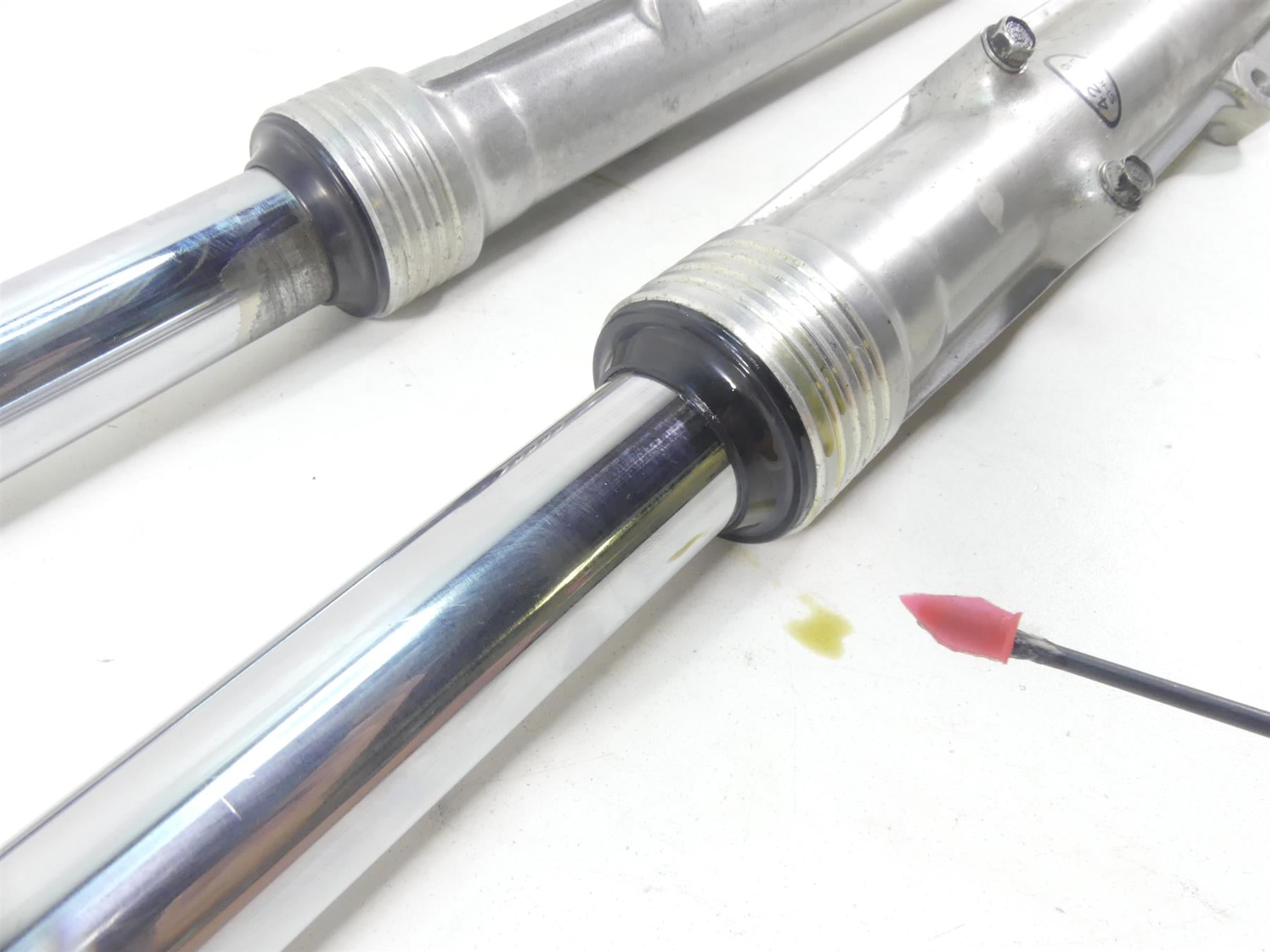 1980 Honda CB750C Custom Front Showa Straight Forks 51400-425-731 51500-425-731 {{ shop.shopifyCountryName }} - Mototech271