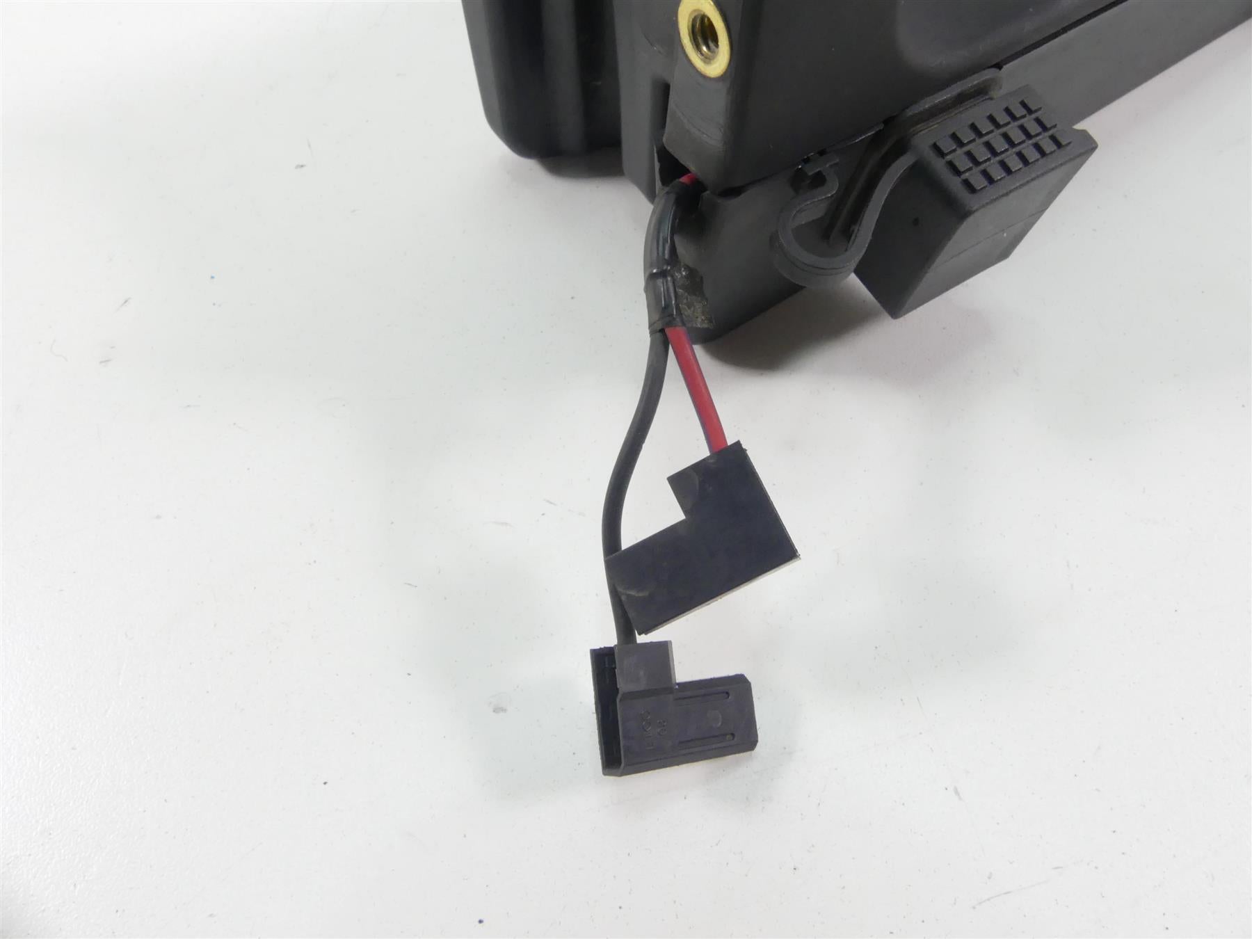 2022 Harley Softail FXBBS Street Bob Horn Mount Box + Steer Wiring 69201654 {{ shop.shopifyCountryName }} - Mototech271