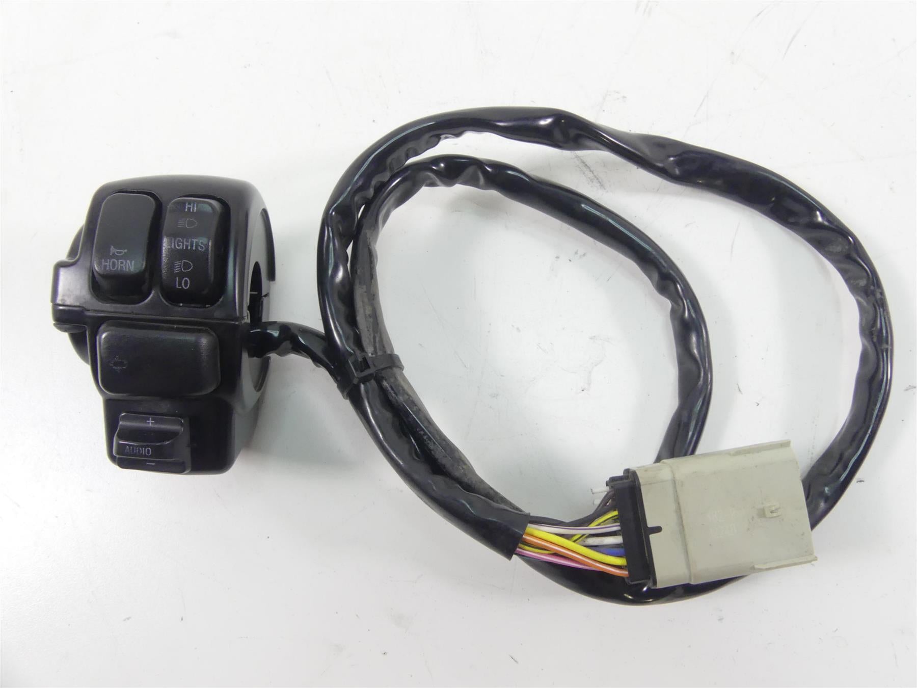 2013 Harley Touring FLTRX Road Glide Left Hand Audio Control Switch 71682-06A {{ shop.shopifyCountryName }} - Mototech271