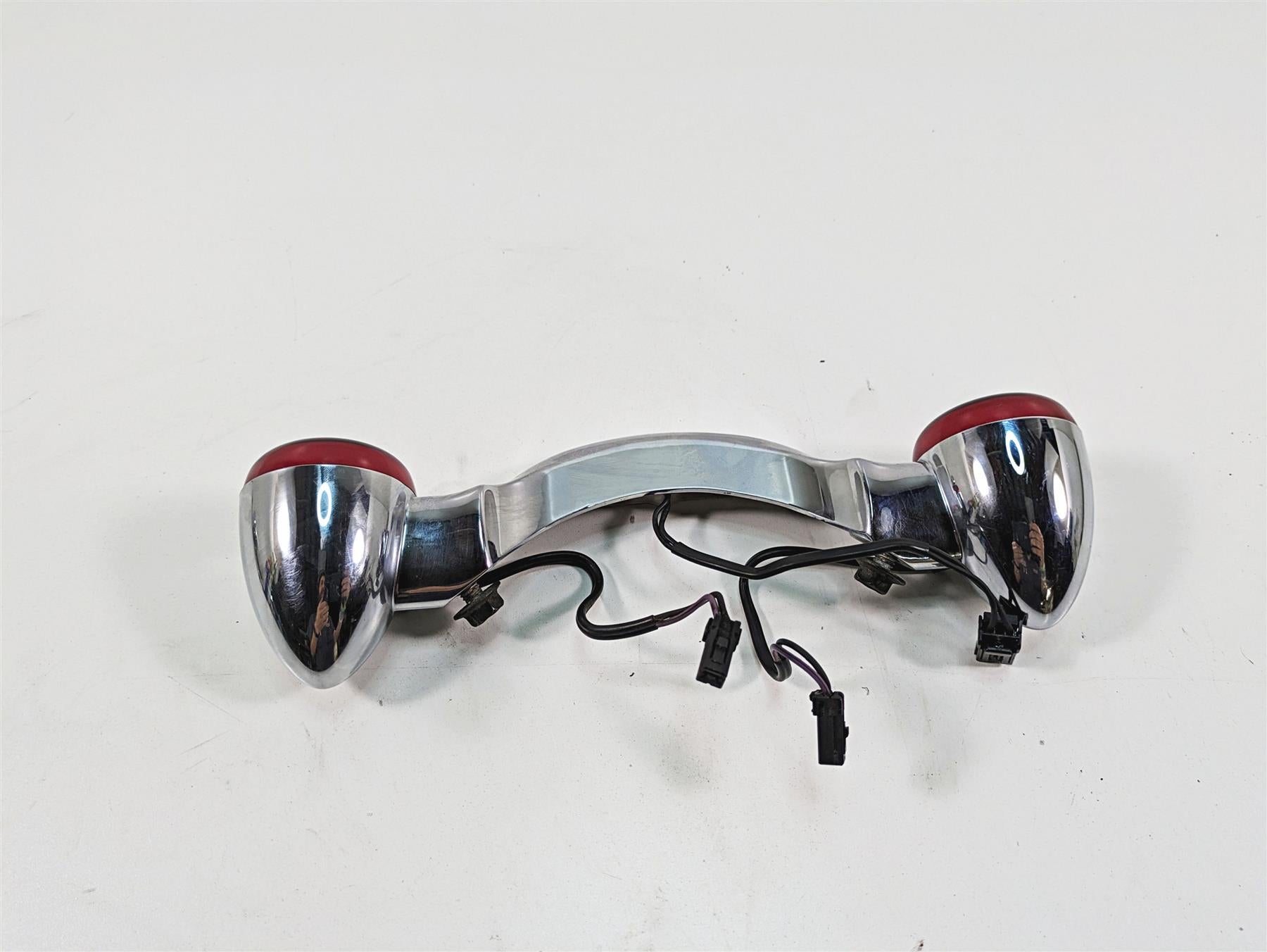 2006 Harley Touring FLHXI Street Glide Rear Blinker Turn Signal Bar 68629-05 {{ shop.shopifyCountryName }} - Mototech271