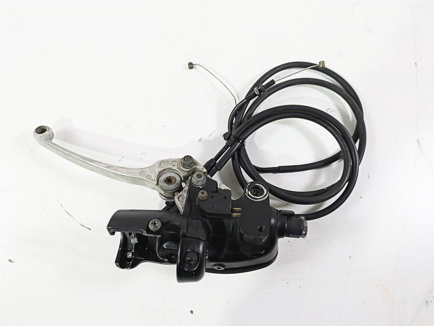 2006 Triumph Rocket 3 Front Brake Master Cylinder & Lever 5/8 T2028025 {{ shop.shopifyCountryName }} - Mototech271