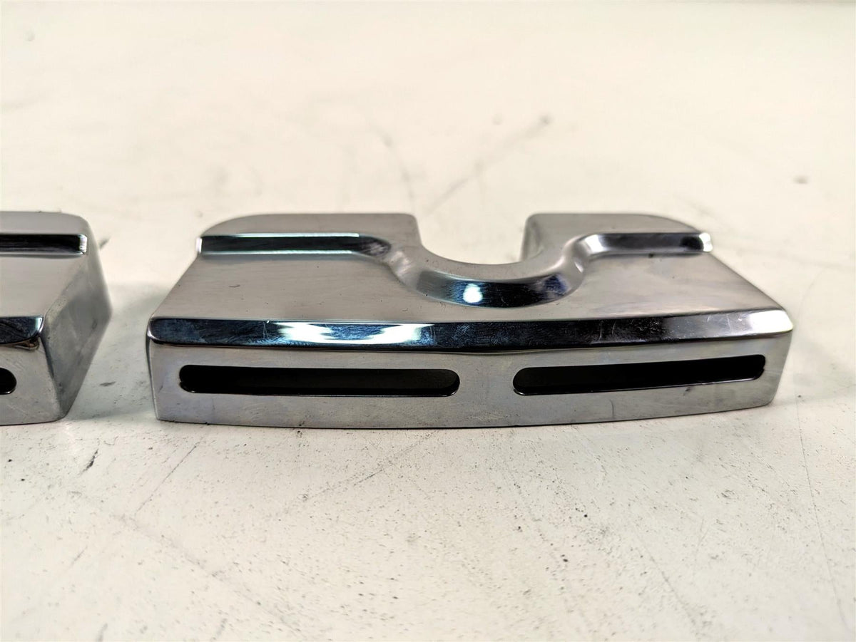 2000 Harley Dyna FXDL Low Rider Kuryakyn Scorpion Chrome Sparkplug Cover Set for Big Twins K8323 {{ shop.shopifyCountryName }} - Mototech271