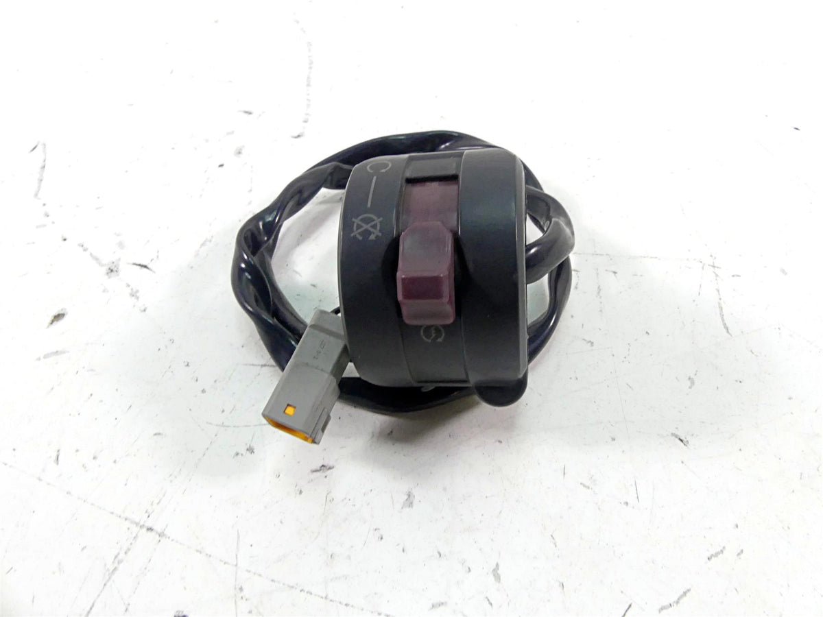 2013 Ducati Diavel Red Right Hand Start Kill Control Switch 65010102E {{ shop.shopifyCountryName }} - Mototech271