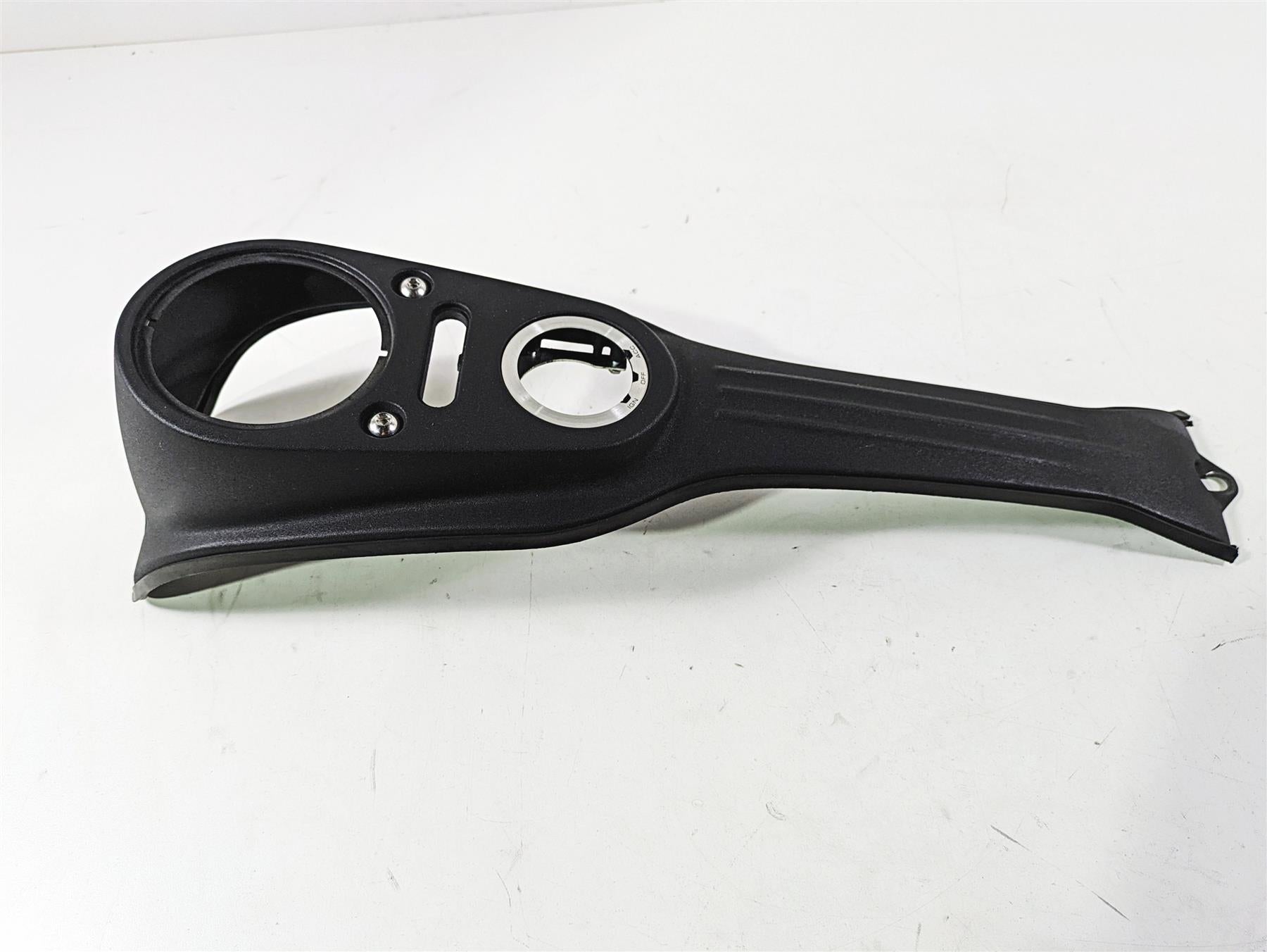 2017 Harley Dyna FXDB Street Bob Upper Tank Dash Speedometer Panel 70900209 {{ shop.shopifyCountryName }} - Mototech271