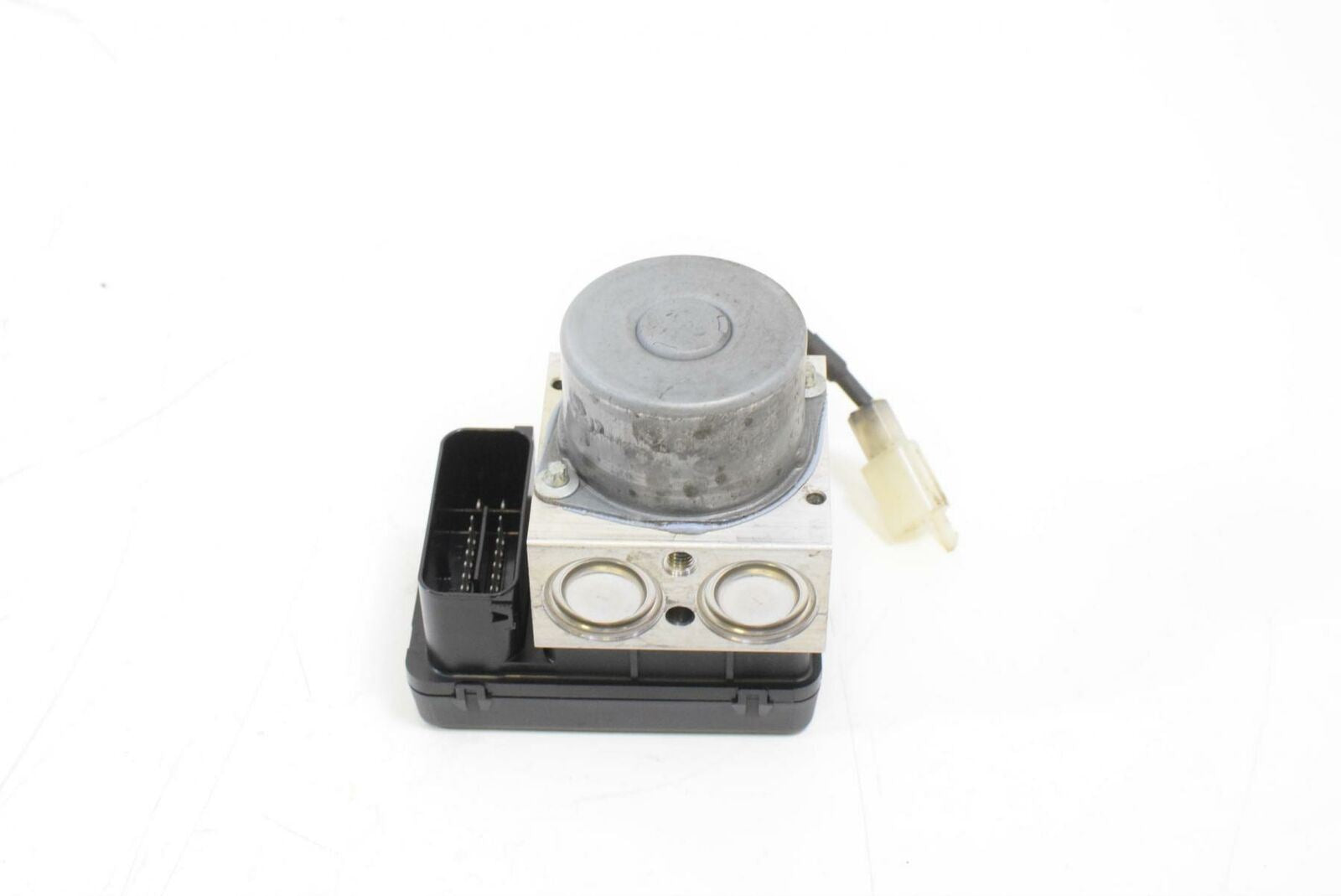 2013 KTM 690 Duke Abs Brake Module Pressure Pump 76042031000 {{ shop.shopifyCountryName }} - Mototech271