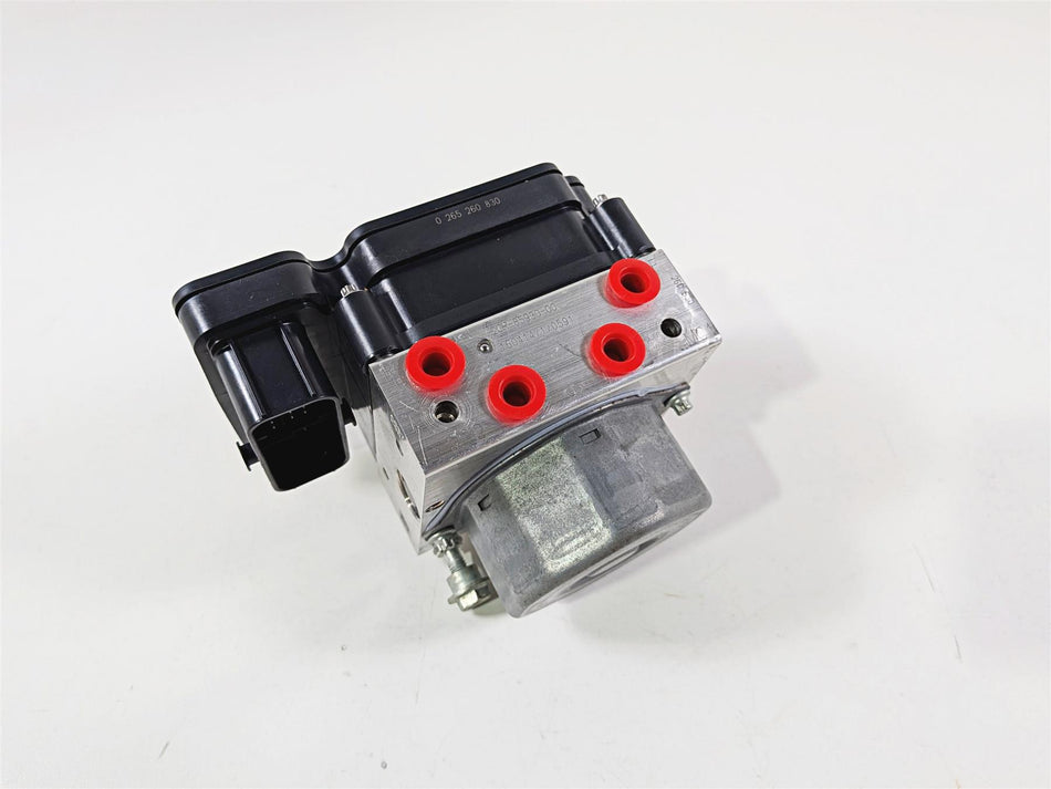 2016 Yamaha YZF R1 RN32 Abs Brake Pump Module Unit 2CR-85930-09-00 {{ shop.shopifyCountryName }} - Mototech271