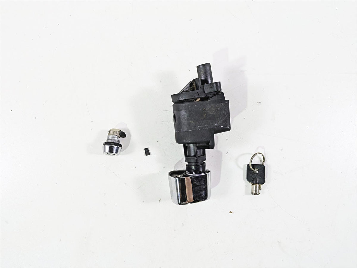 2010 Harley Touring FLHX Street Glide Ignition Switch Key Lock FOR PART 71572-06 {{ shop.shopifyCountryName }} - Mototech271