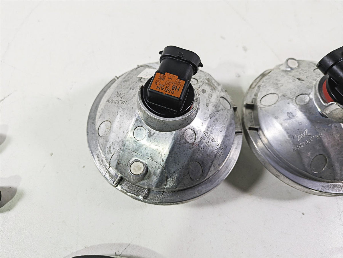 2018 Indian Chieftain Dark Horse Front L+R Spot Fog Light Lamp Set 2412296 {{ shop.shopifyCountryName }} - Mototech271