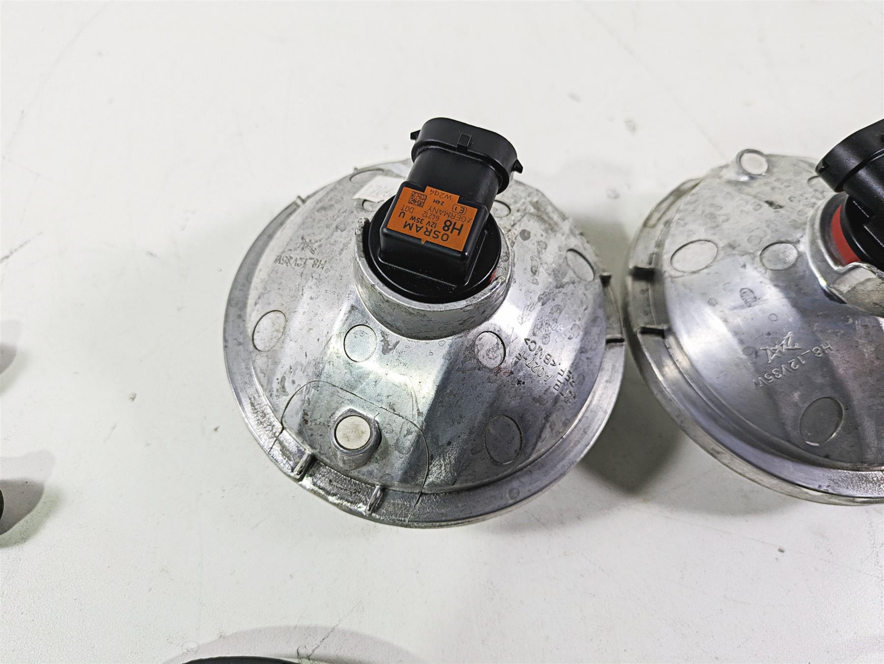 2018 Indian Chieftain Dark Horse Front L+R Spot Fog Light Lamp Set 2412296 {{ shop.shopifyCountryName }} - Mototech271