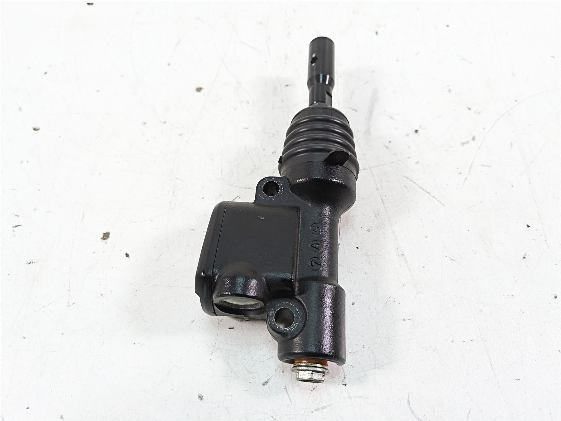 2017 Harley XL883 N Sportster Iron Rear Brake Master Cylinder 1/2" 41700025 {{ shop.shopifyCountryName }} - Mototech271