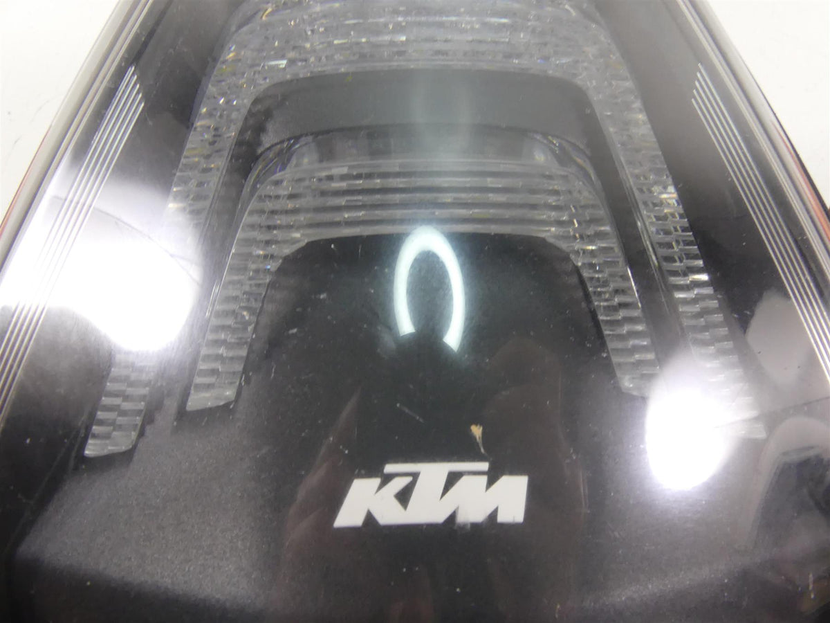 2016 KTM 1290 Superduke R Headlight Head Light & Lamp Fairings 61314001000 {{ shop.shopifyCountryName }} - Mototech271