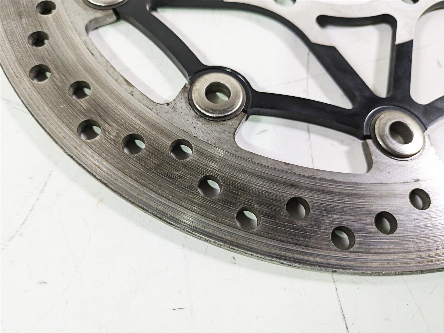 2019 Triumph Speed Triple RS 1050 Front Brake Disc Set 320mm 4.4mm T2022058 {{ shop.shopifyCountryName }} - Mototech271