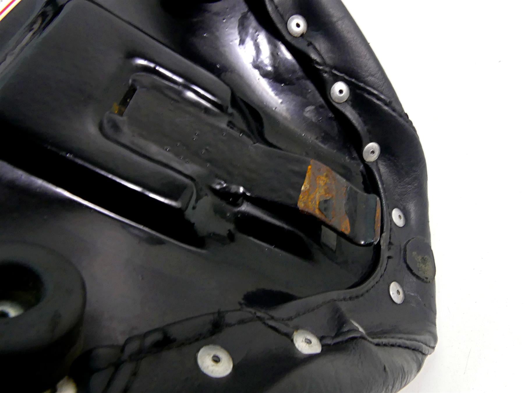 2002 Harley FLSTCI Softail Heritage Mustang 17" Wide Studded Seat Set 75094 {{ shop.shopifyCountryName }} - Mototech271
