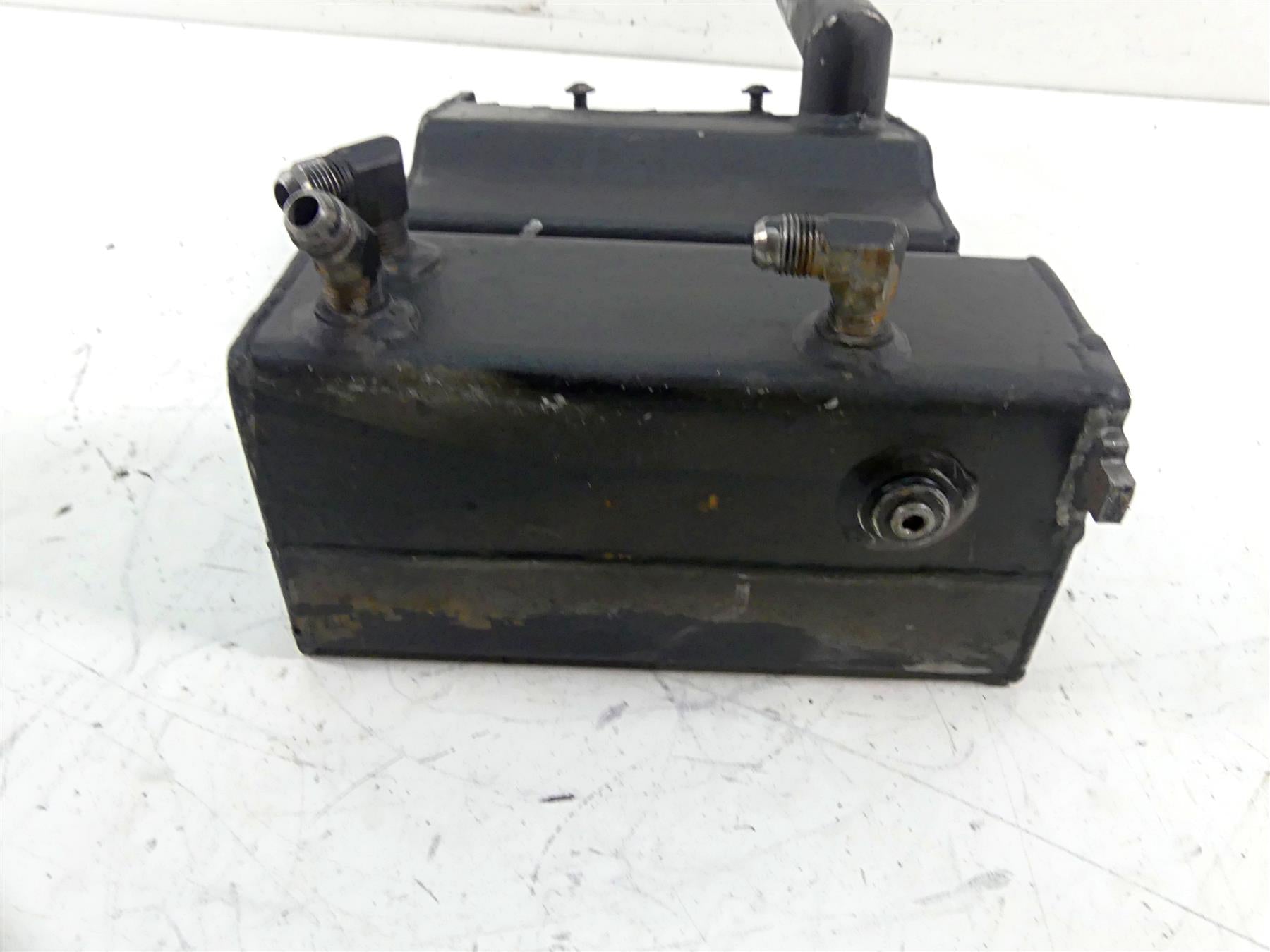 2009 Big Dog K9 Custom Oil Tank Reservoir 201-000057-00 {{ shop.shopifyCountryName }} - Mototech271