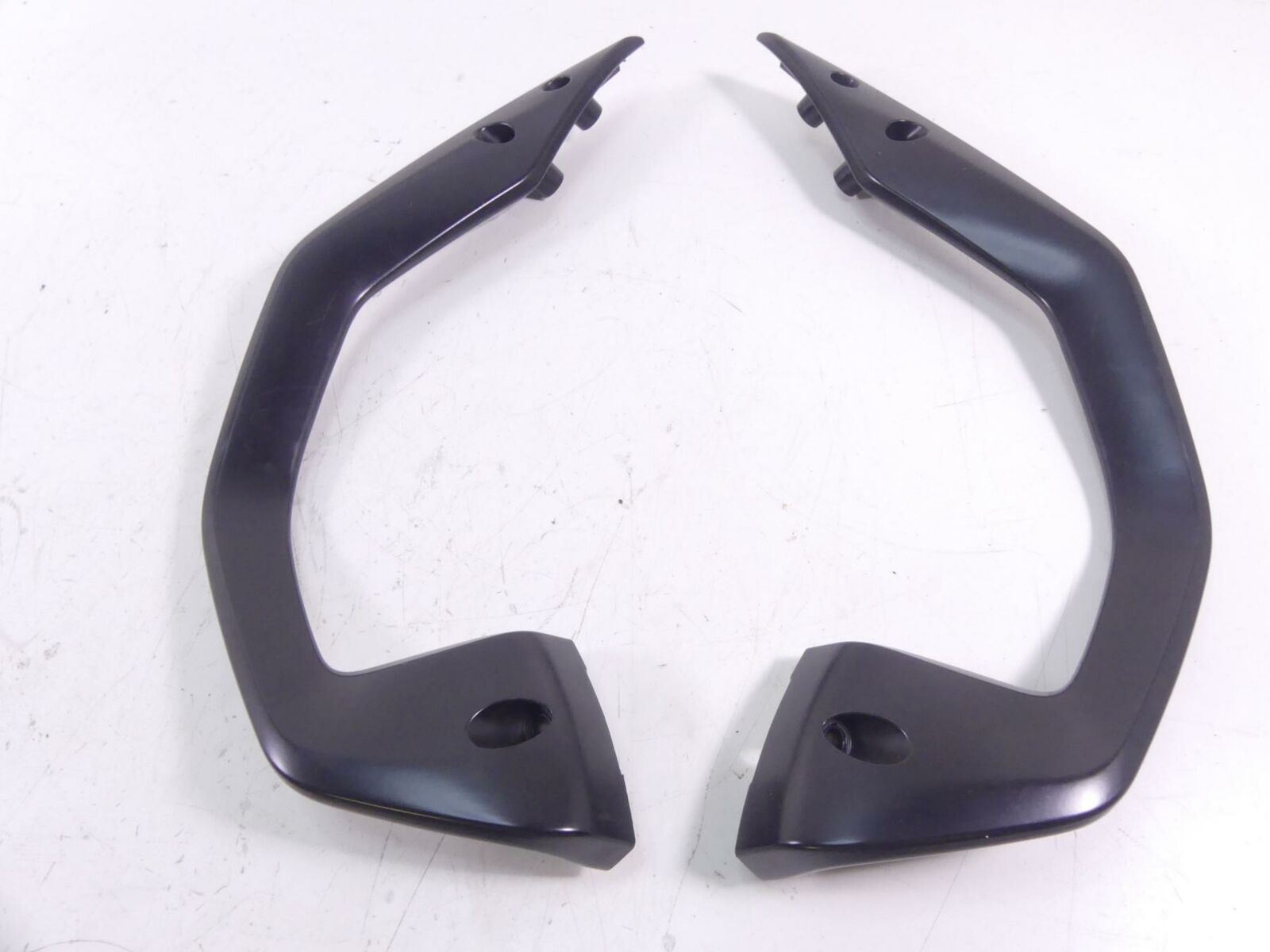 2018 BMW K1600 Bagger Rear Passenger Grip Grab Handle Set 46548566498 4654856649 | Mototech271