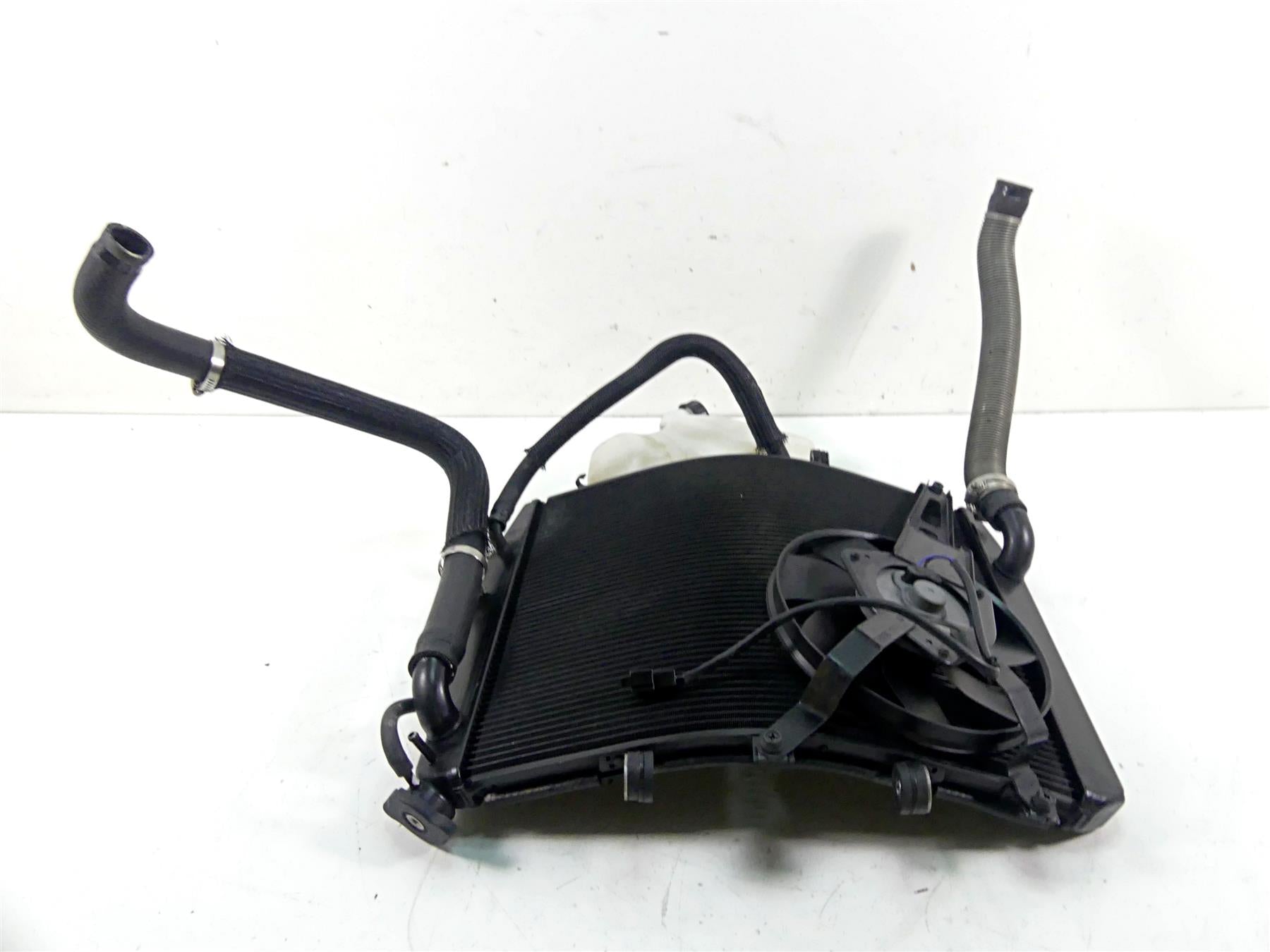 2010 Kawasaki ZX1400 ZX14 R Ninja Radiator Fan Reservoir Hoses Set 39061-0080 {{ shop.shopifyCountryName }} - Mototech271