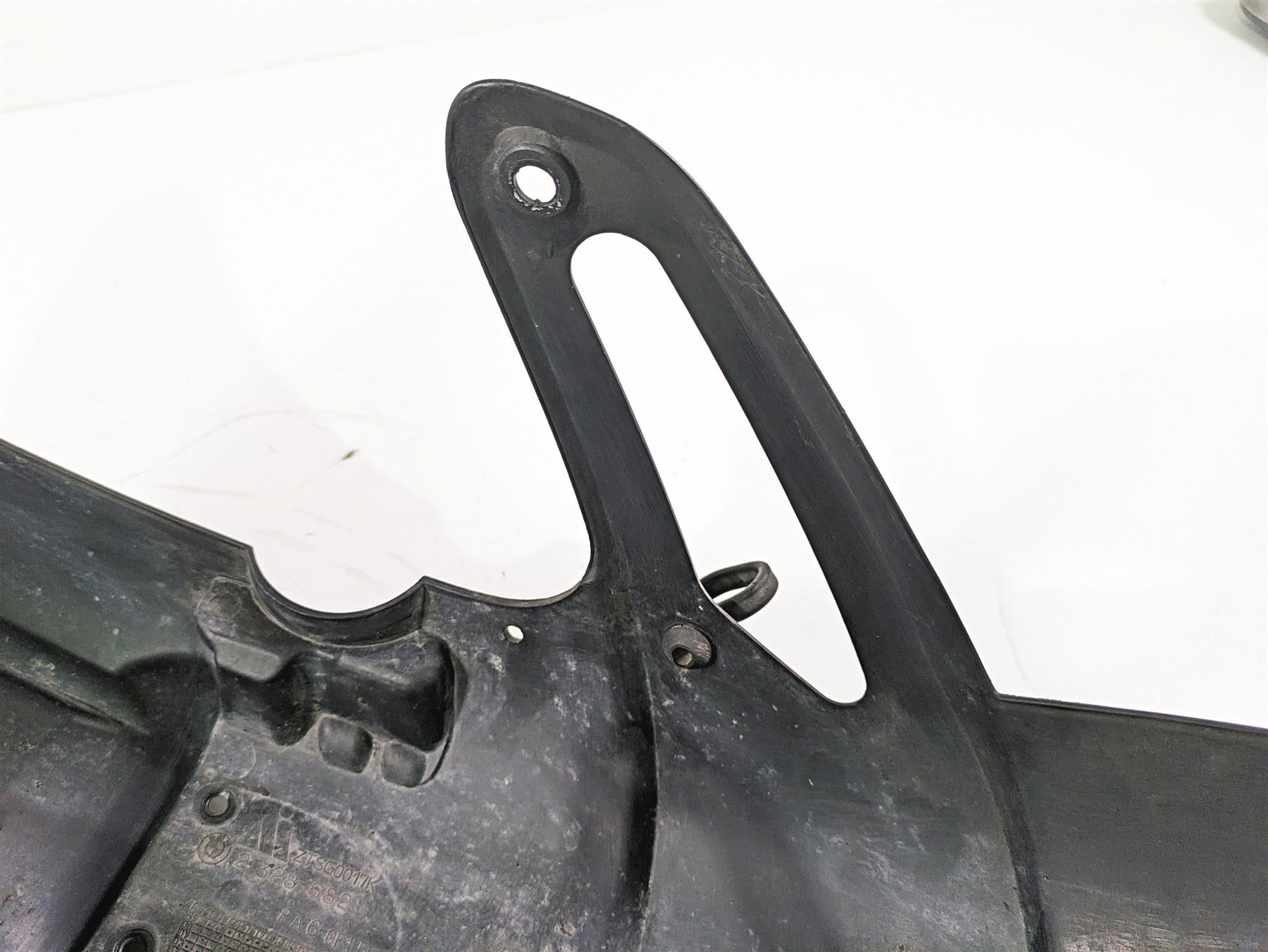 2004 BMW R1150GS R21 Front Lower Fender Mud Guard 46612328682 {{ shop.shopifyCountryName }} - Mototech271