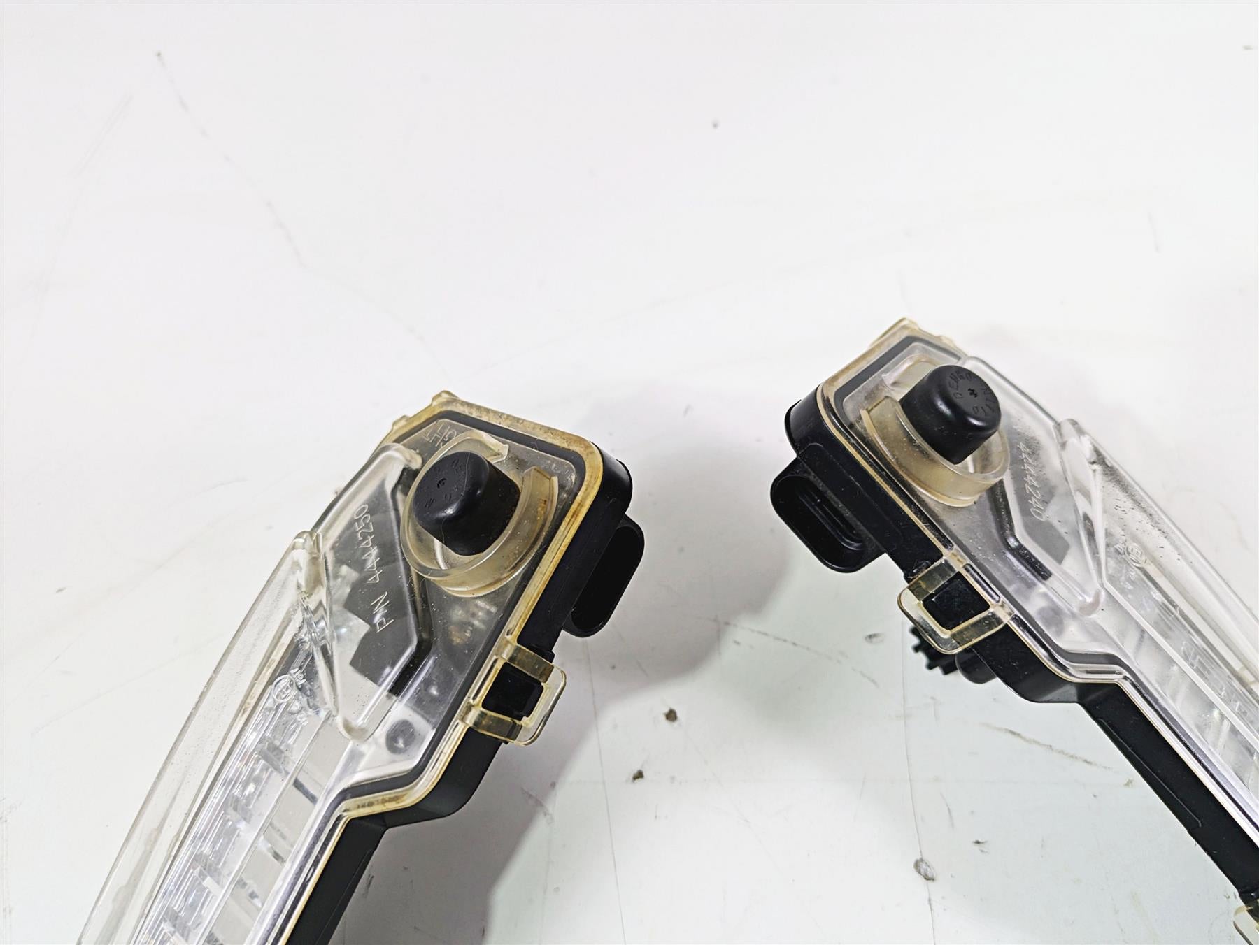2019 Can Am Maverick X3 XRS Turbo R Front Signature Running Light Set 710004994 {{ shop.shopifyCountryName }} - Mototech271