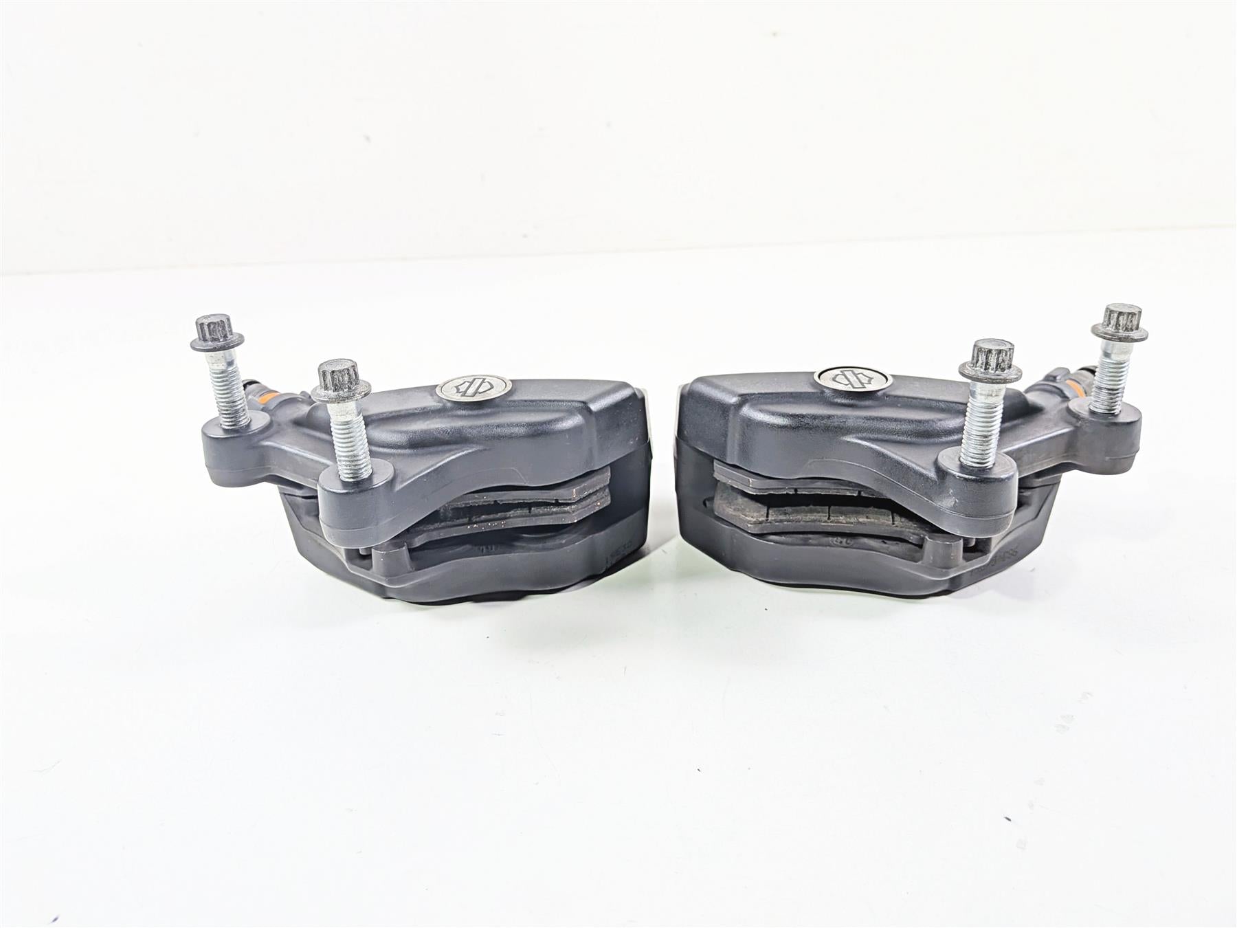 2020 Harley Touring FLTRK Road Glide Front Brake Caliper Set 43027-08 44023-08 {{ shop.shopifyCountryName }} - Mototech271