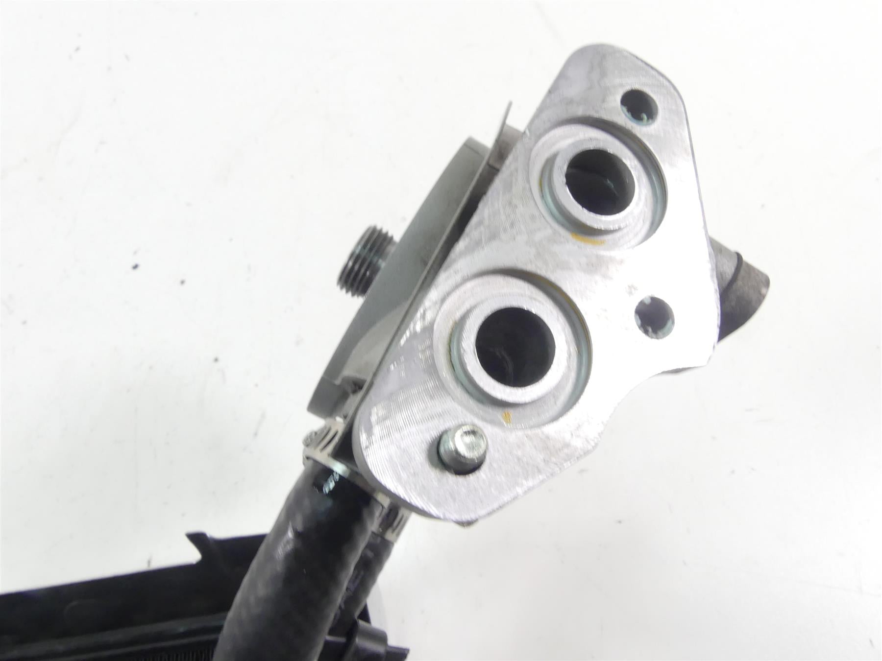 2005 Harley Touring CVO FLHTC SE Electra Glide Oil Cooler Flange Cover 62994-04 {{ shop.shopifyCountryName }} - Mototech271