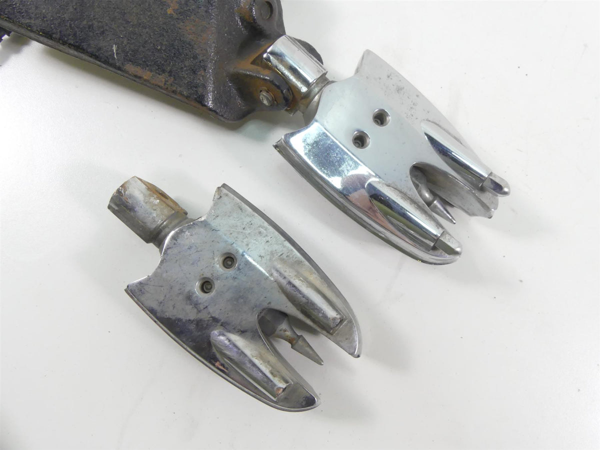 2007 Suzuki M109R VZR1800 Boulevard Left Rider Footpeg & Shifter 43521-48G01 {{ shop.shopifyCountryName }} - Mototech271