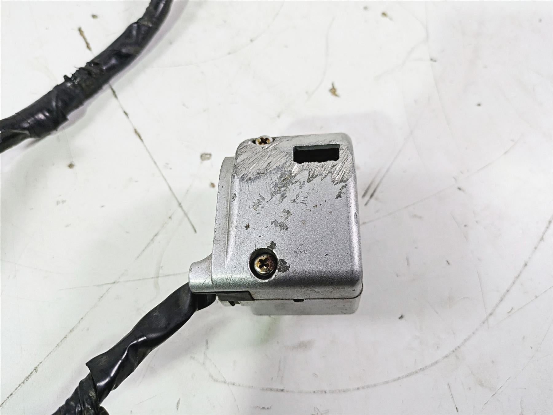 2004 Victory Kingpin Left Hand Turn Signal Control Switch - For Parts 4010775 {{ shop.shopifyCountryName }} - Mototech271
