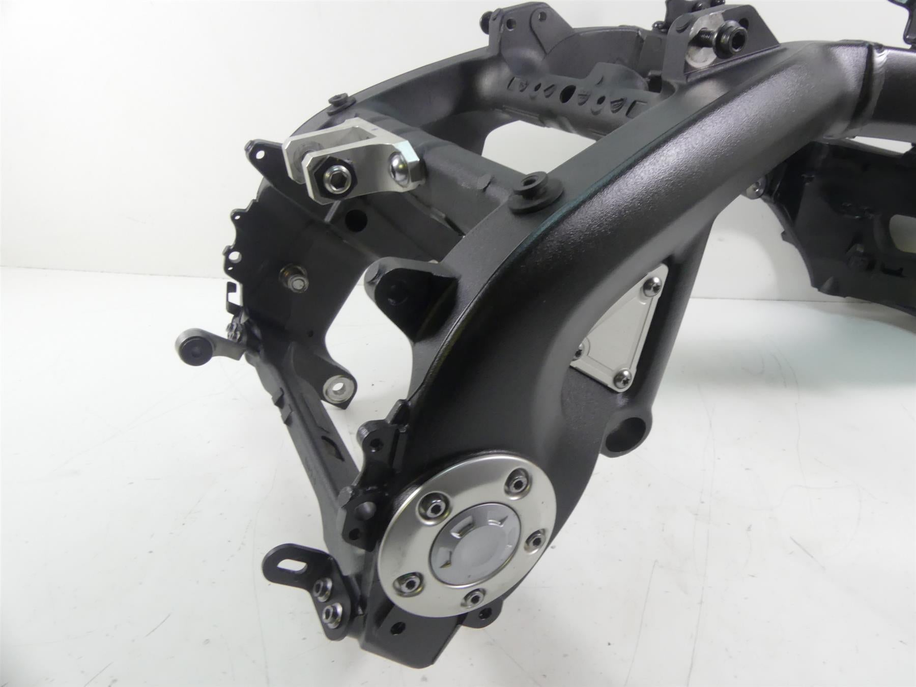 2013 Yamaha VMX17 V-Max 1700 Straight Main Frame - Clean Title - 2S3-21110-00-00 {{ shop.shopifyCountryName }} - Mototech271