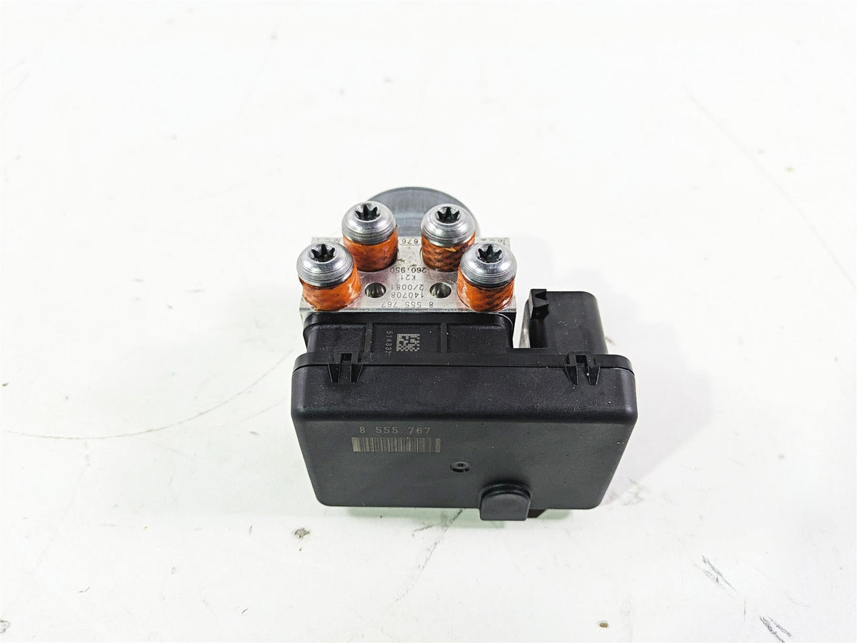 2015 BMW R nineT K21 Abs Brake Pump Module Pressure Unit 34518546851 {{ shop.shopifyCountryName }} - Mototech271